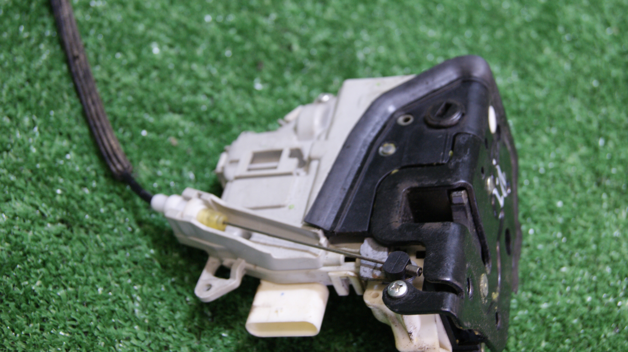 lock door right rear part rear AUDI A4 B8 8K0839016C