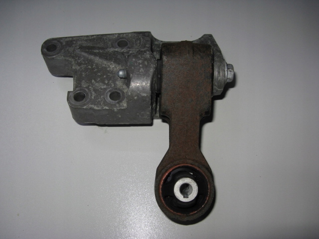 engine mount PEUGEOT 508 2.0 HDI