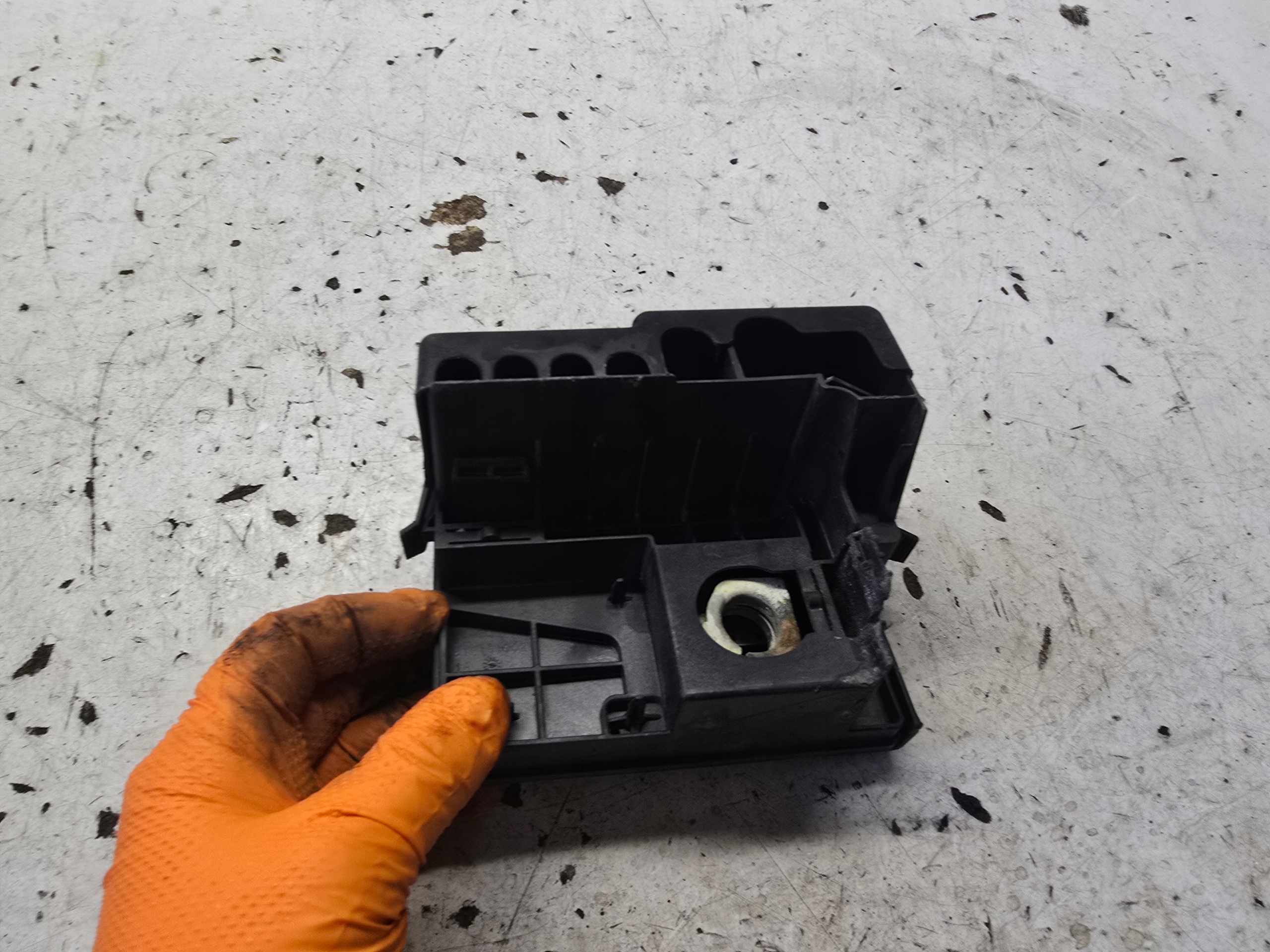 OPEL INSIGNIA B II Blende Abdeckung AKUMULATORA Klemme plus