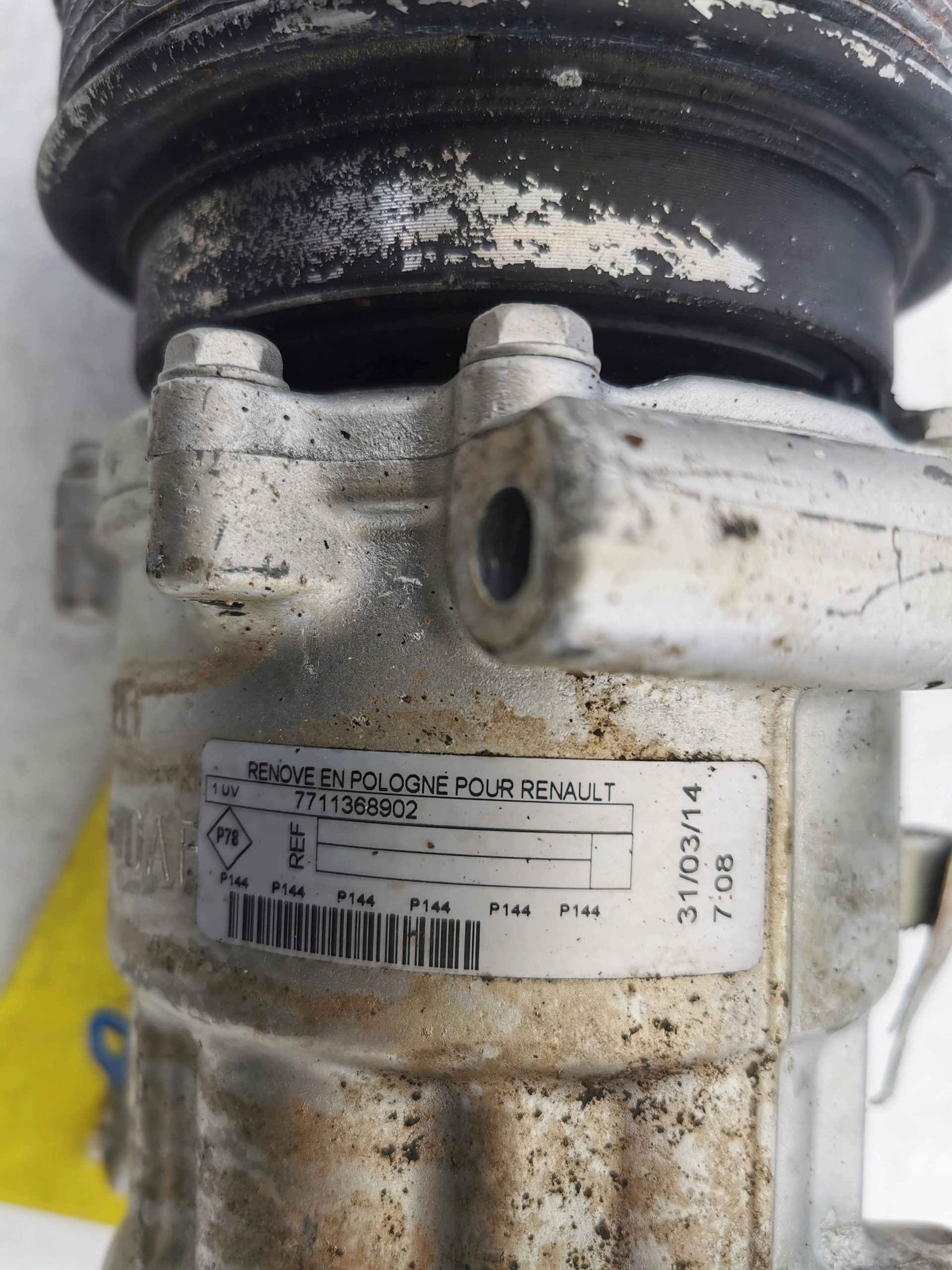 RENAULT TWINGO 1.2B 7711368902 D4F772 kompressor KL