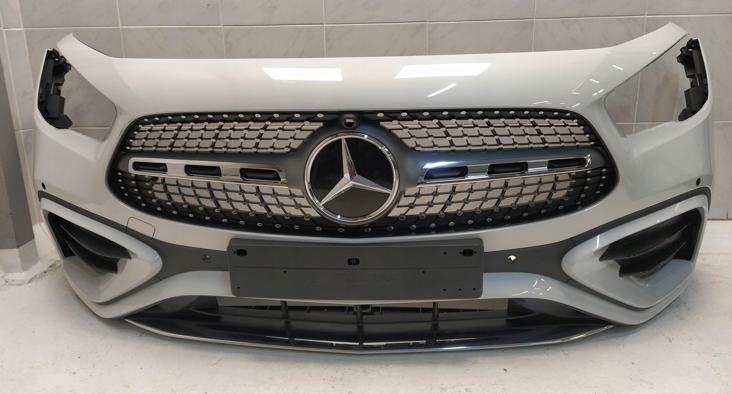 MERCEDES GLA 250 E LIFT 23- bumper front front grill 6XPDC