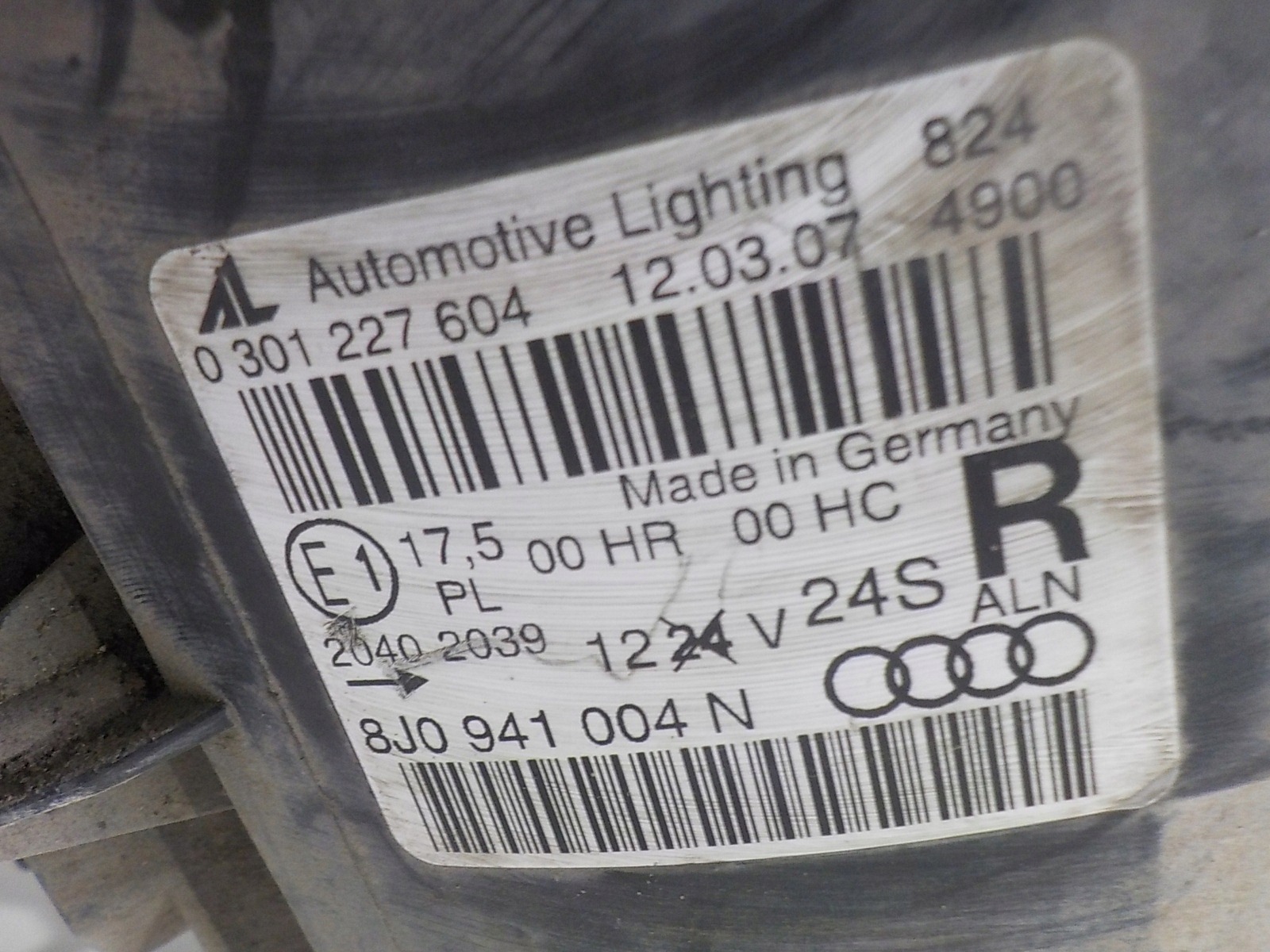 AUDI TT II 8J light right front front UK 8J0941004N