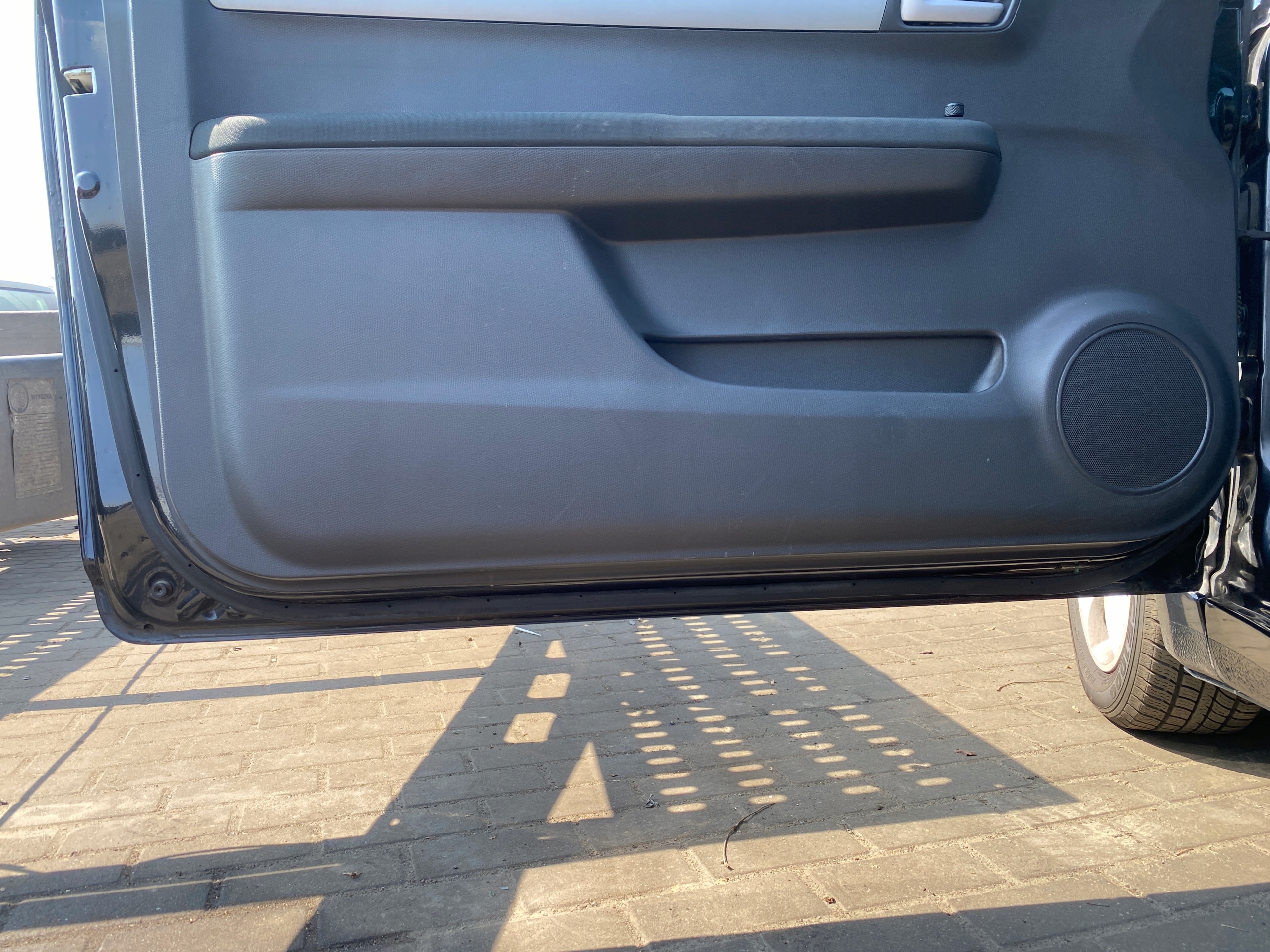 Suzuki Swift 3 III 05-15 door left front front kod lakieru ZCE