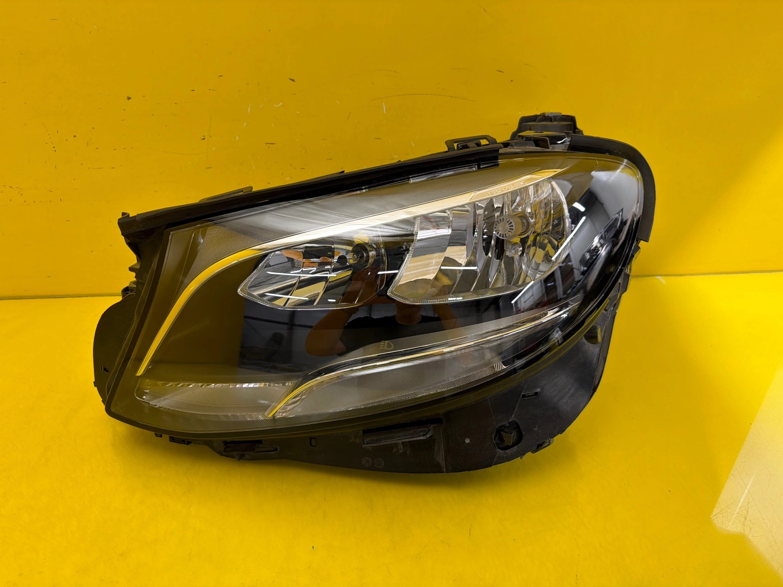 light left Mercedes E-Klasa W213 H7 A2138202161