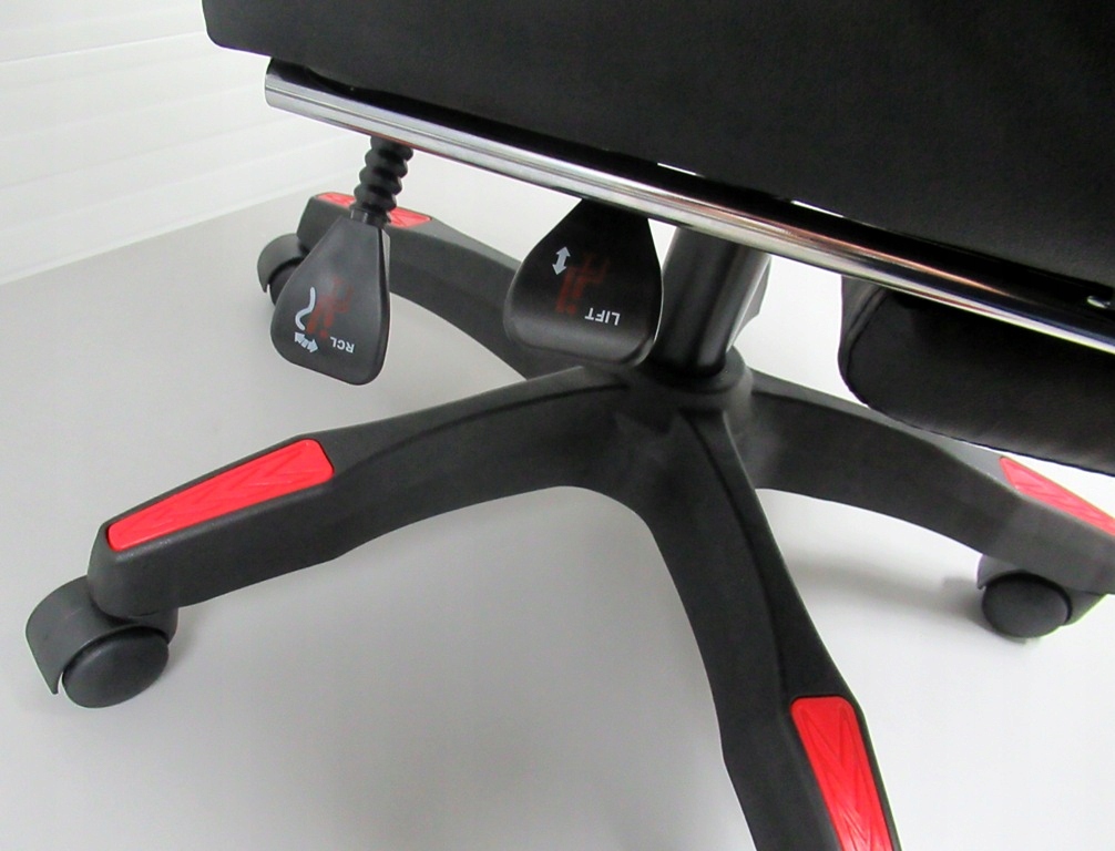 K4 R-Sport Ігрове крісло для геймера + масажер Глибина меблів 53 см