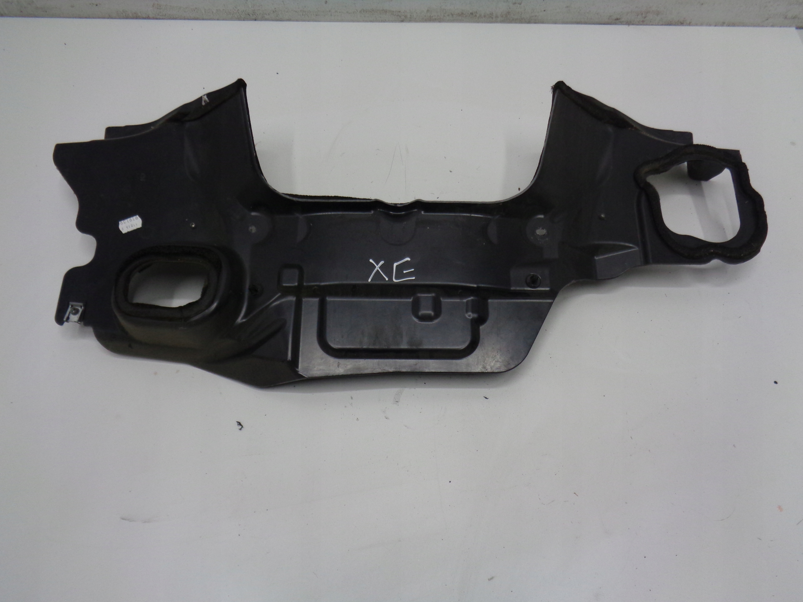 JAGUAR XE X760 BLENDE ABDECKUNG WÄRMBLECH 15R