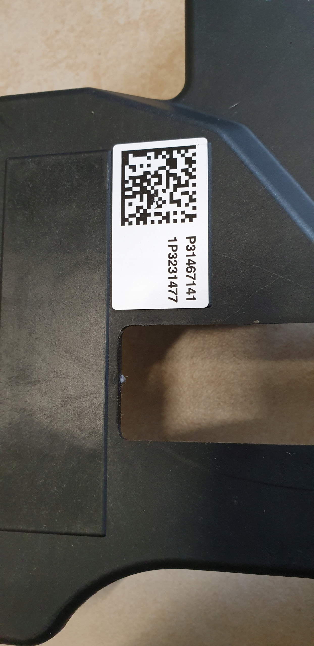 couverture couvre siège gauche avant VOLVO XC90 II