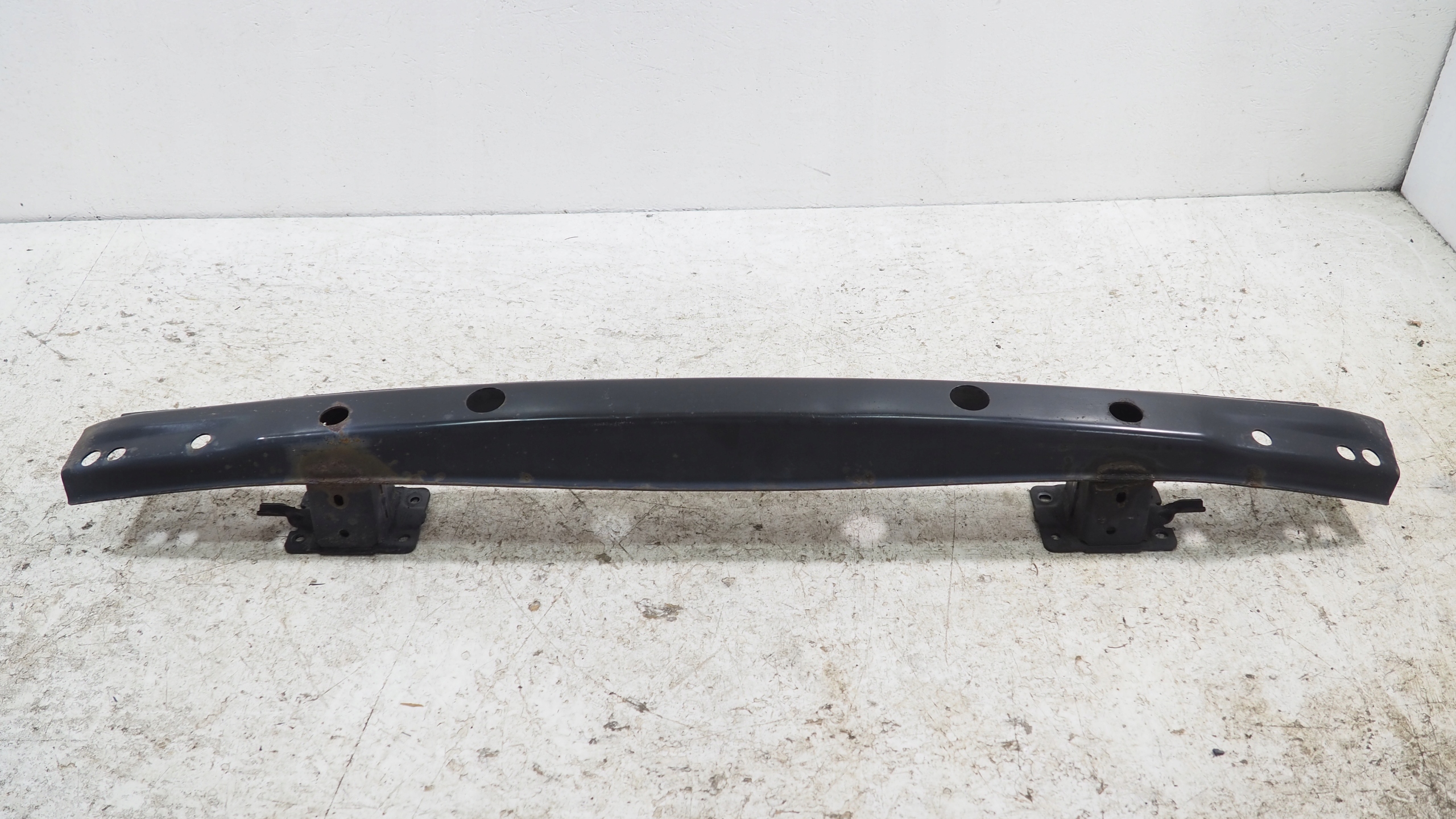 VW T5 bumper support rear part