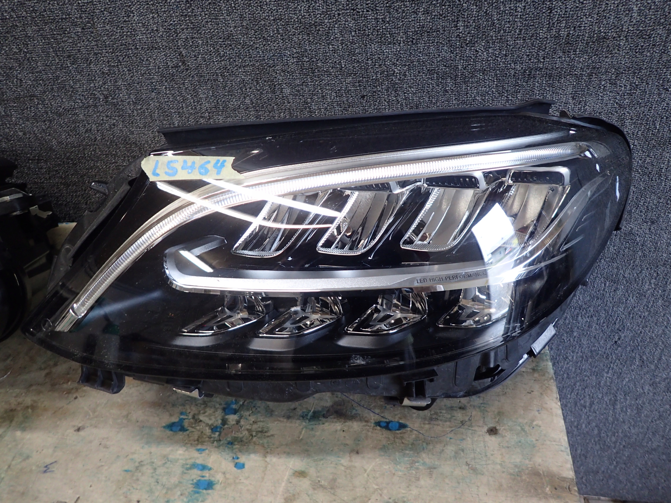 LAMPA LAMPY MERCEDES C KLASA W205 FULL LED LIFT Strona zabudowy lewe + prawe