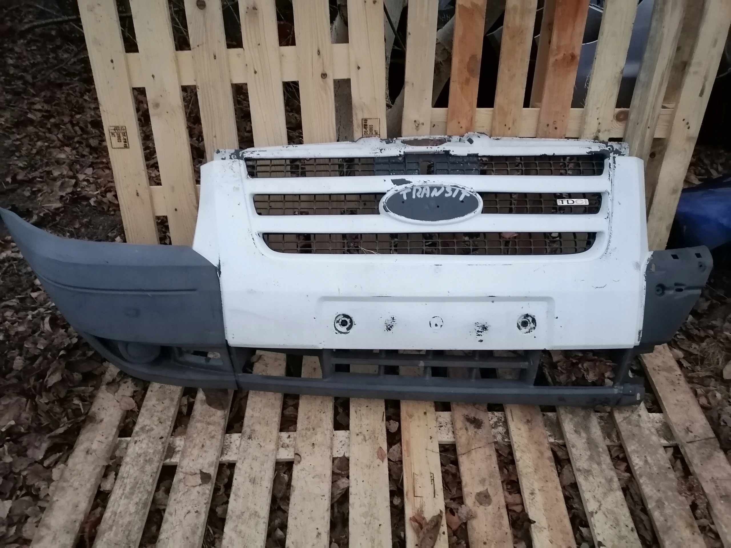 bumper front FORD TRANSIT BIALY