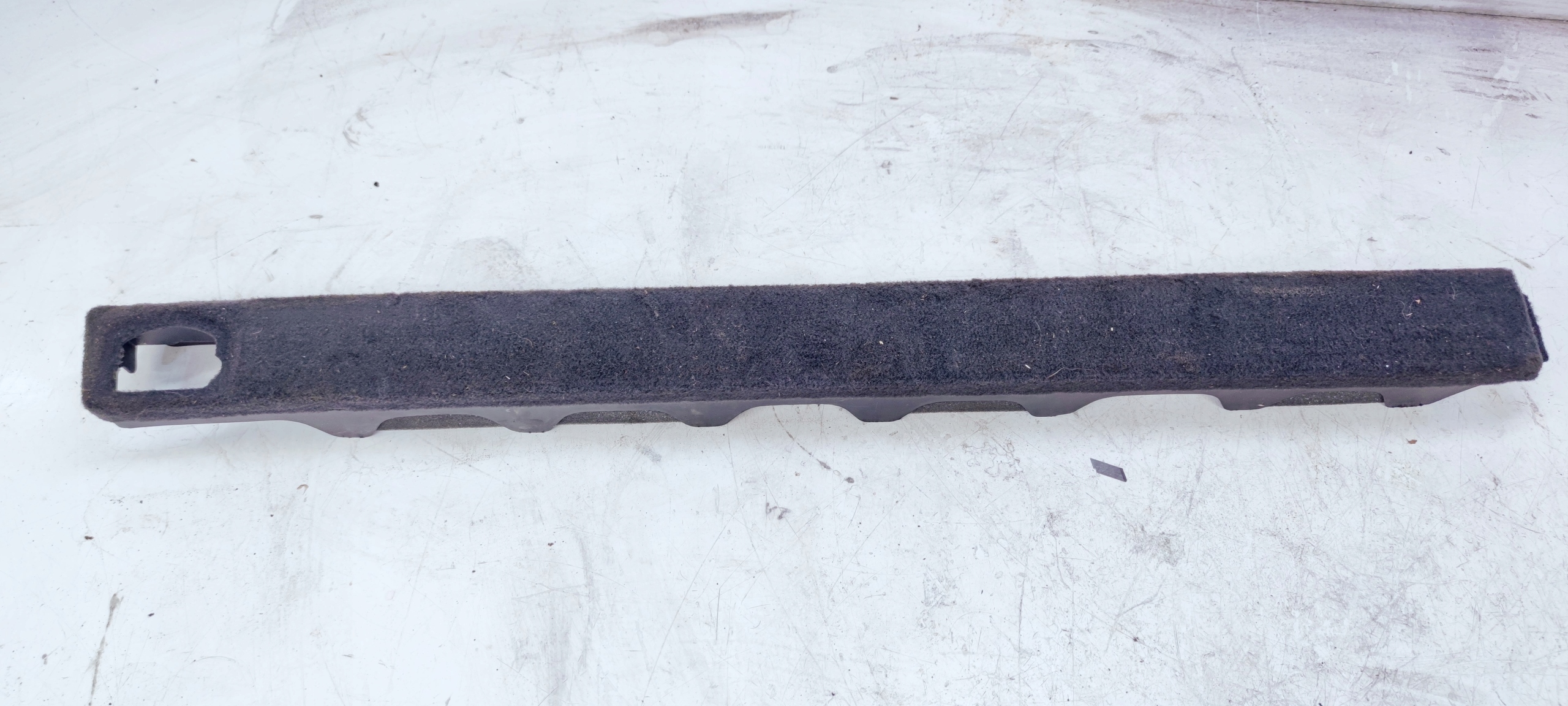 moulding boot right AUDI A4 B8 AVANT 8K9861828A