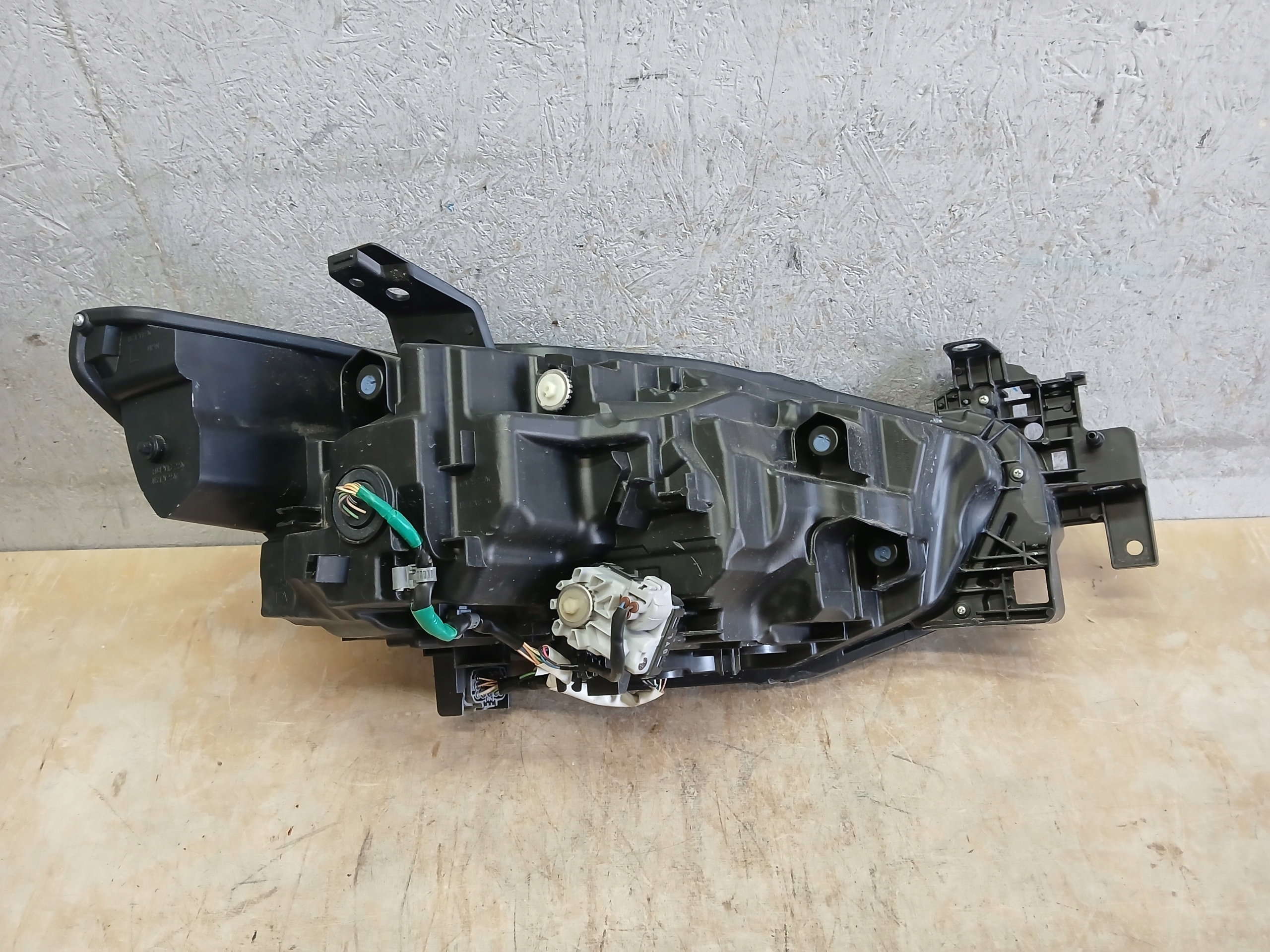 light front left MAZDA VI 6 GL FULL LED GRF5-51040