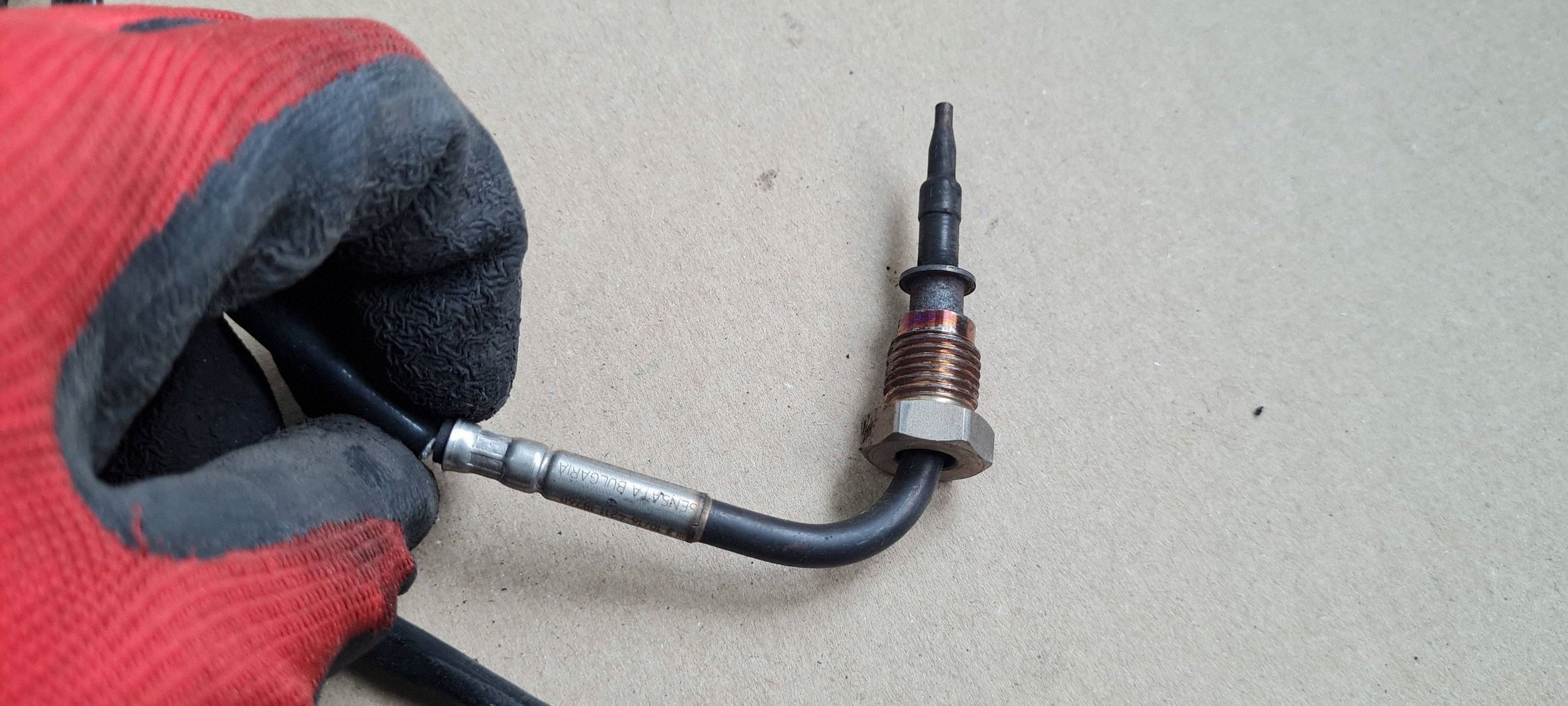 A4 B9 8W Sensor TEMPERATURY Gase 2.0 TDI 8W0906088E A5 8W