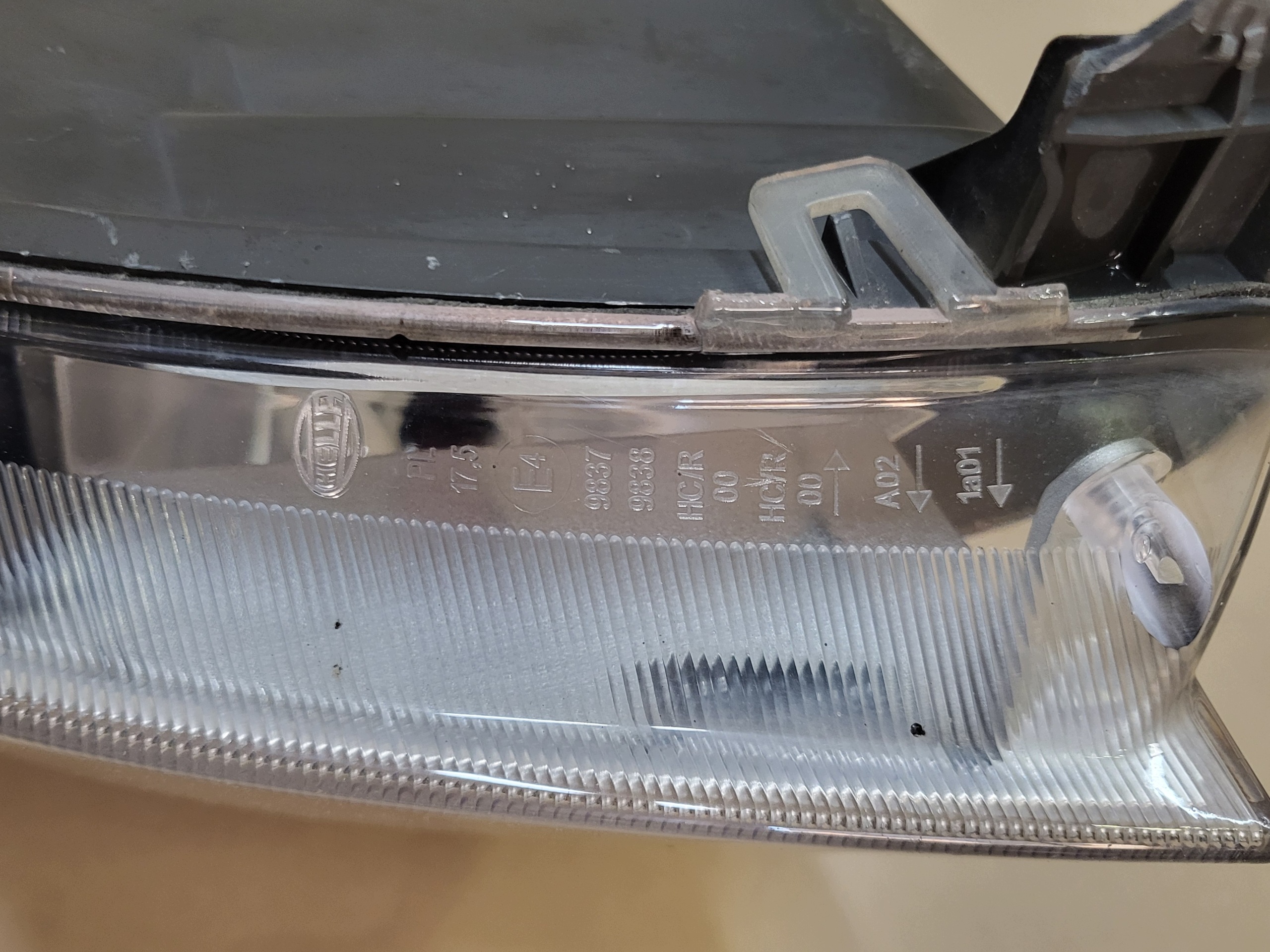 light REFLEKTOR right front FORD FUSION and 1 OE