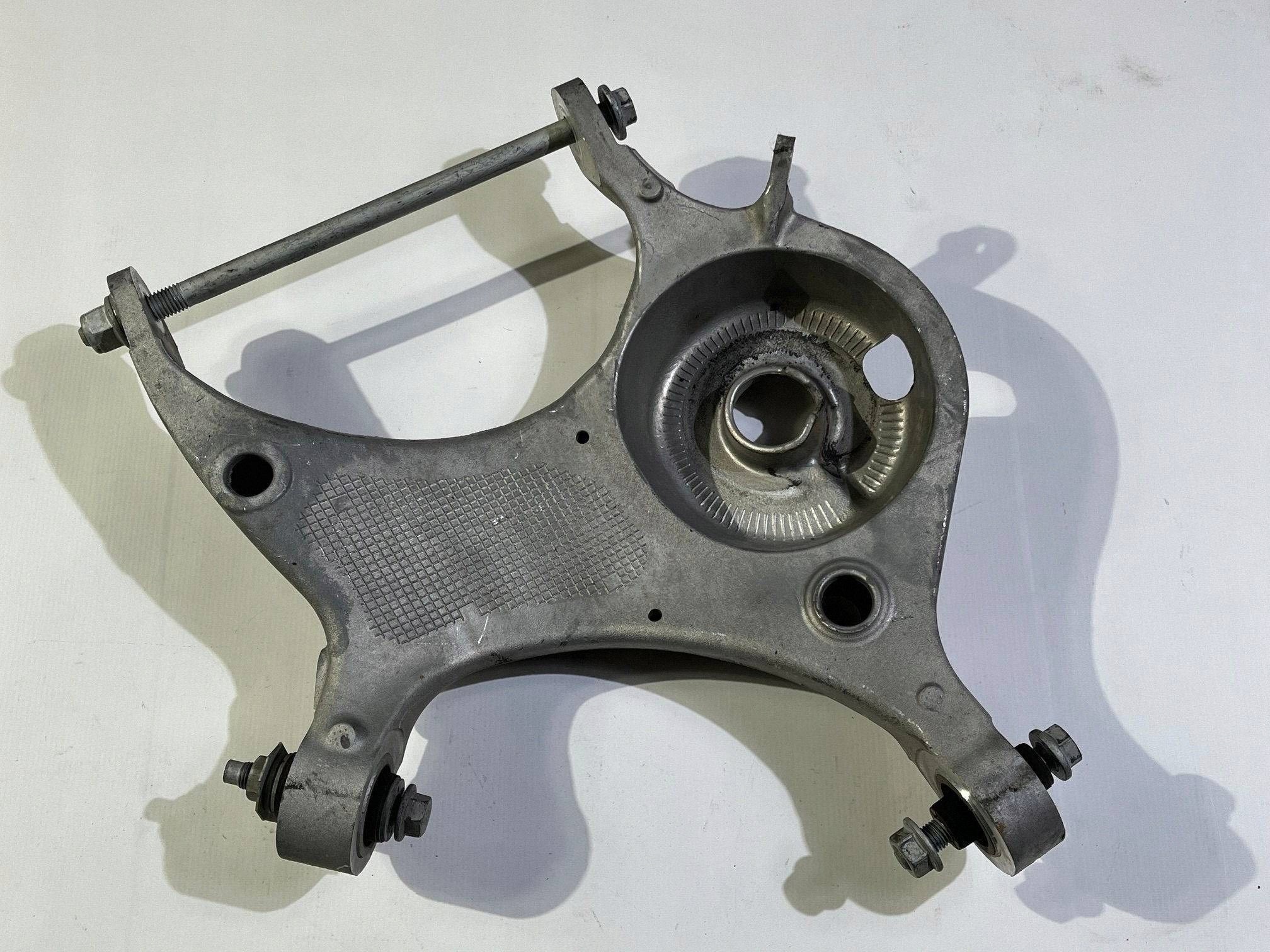 querlenker hinten rechts Ford Explorer VI 2020- LB5C5K651B