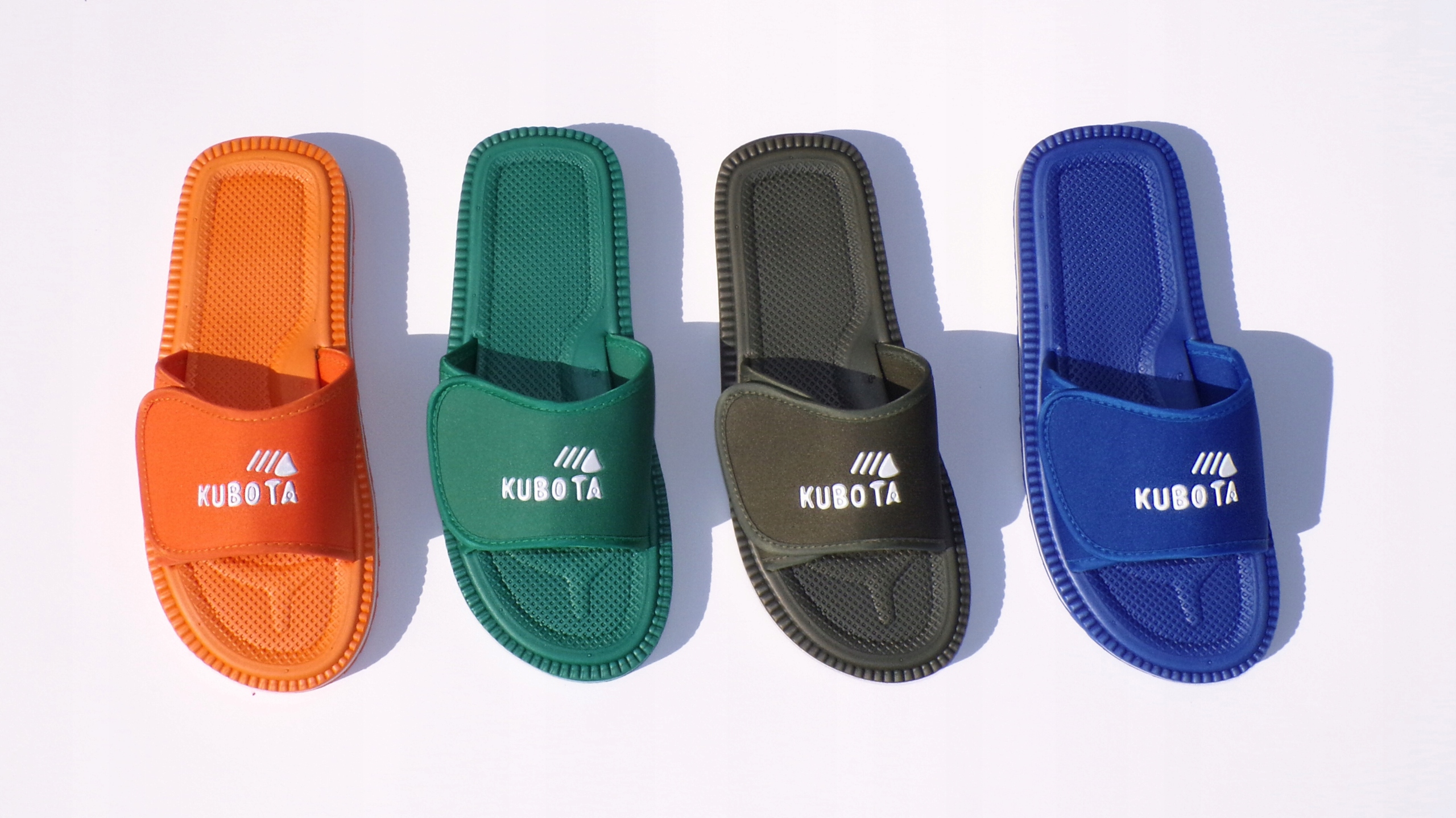 KLAPKI NA RZEP KUBOTA MĘSKIE 44 NIEBIESKIE WYGODNE LEKKIE KLAPKI DOMOWE 44 Kolor podeszwy niebieski