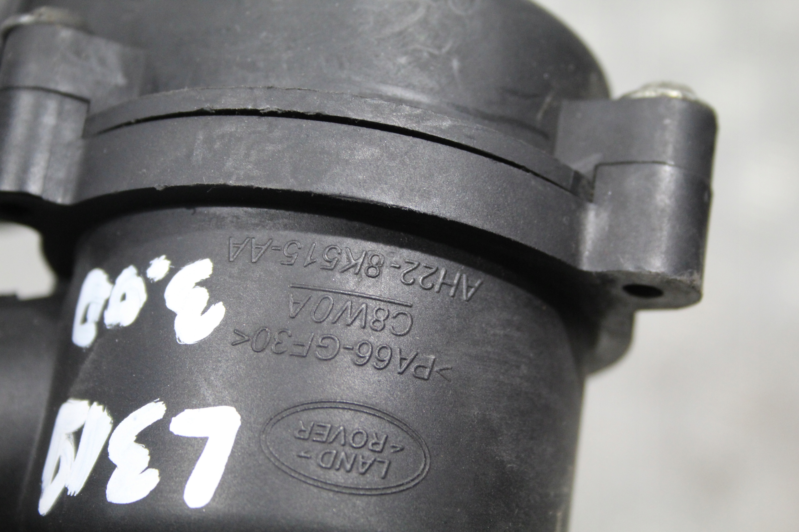 BOÎTIER THERMOSTAT DISCOVERY IV 4 L319