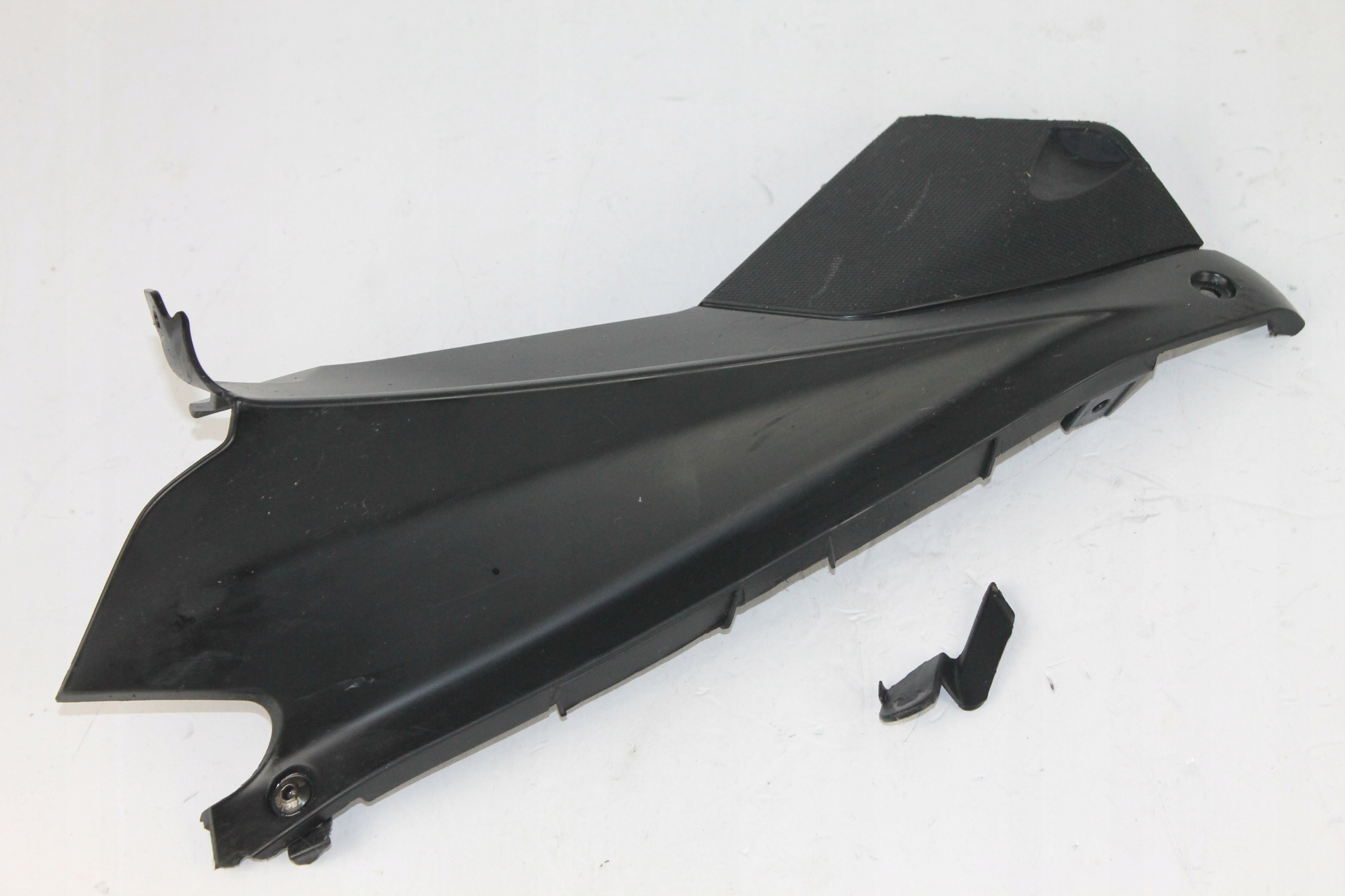 51 - APRILIA RSV4 1000 13-14 ЛЕВЫЙ ОБТЕКАТЕЛЬ