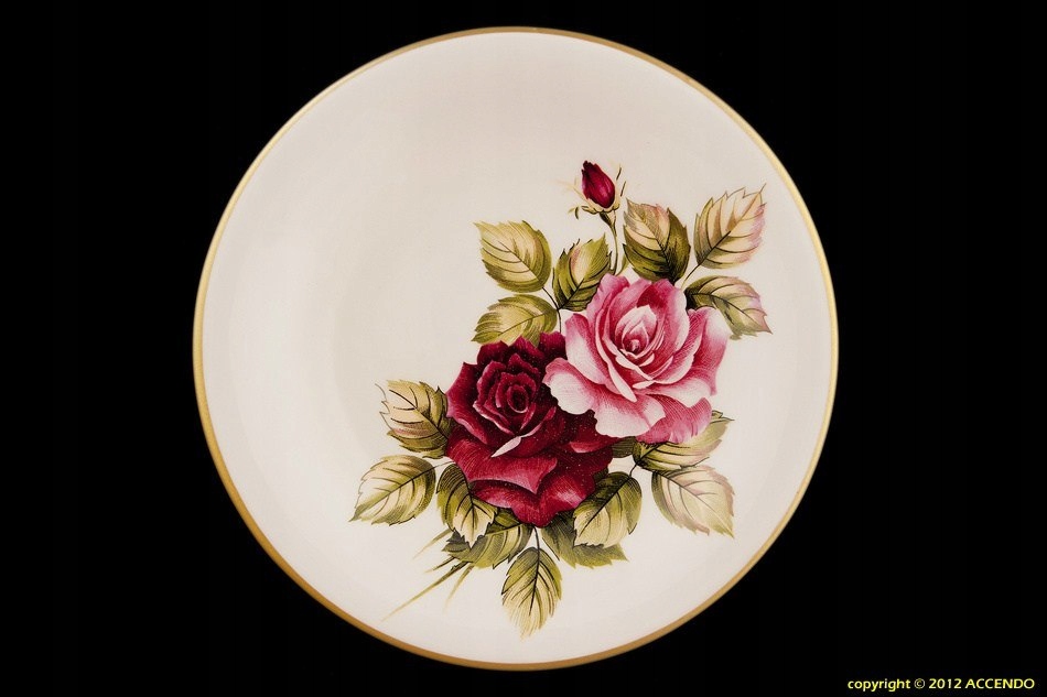 TALERZ DESEROWYCH CERAMICZNY RÓŻA MIEROSZÓW Kolor kremowy