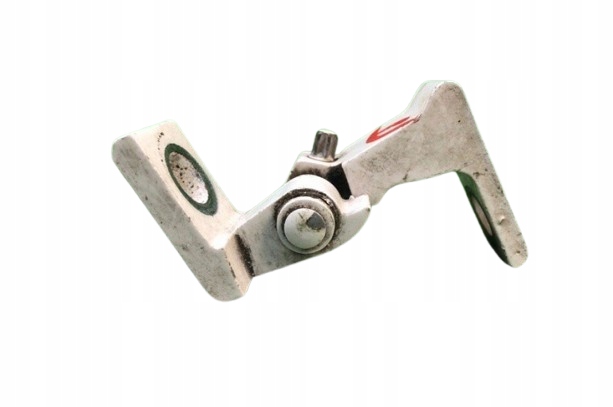 VW POLO 5 V ZAWIAS DRZWI PRZEDNICH PRAWYCH 7N0831402