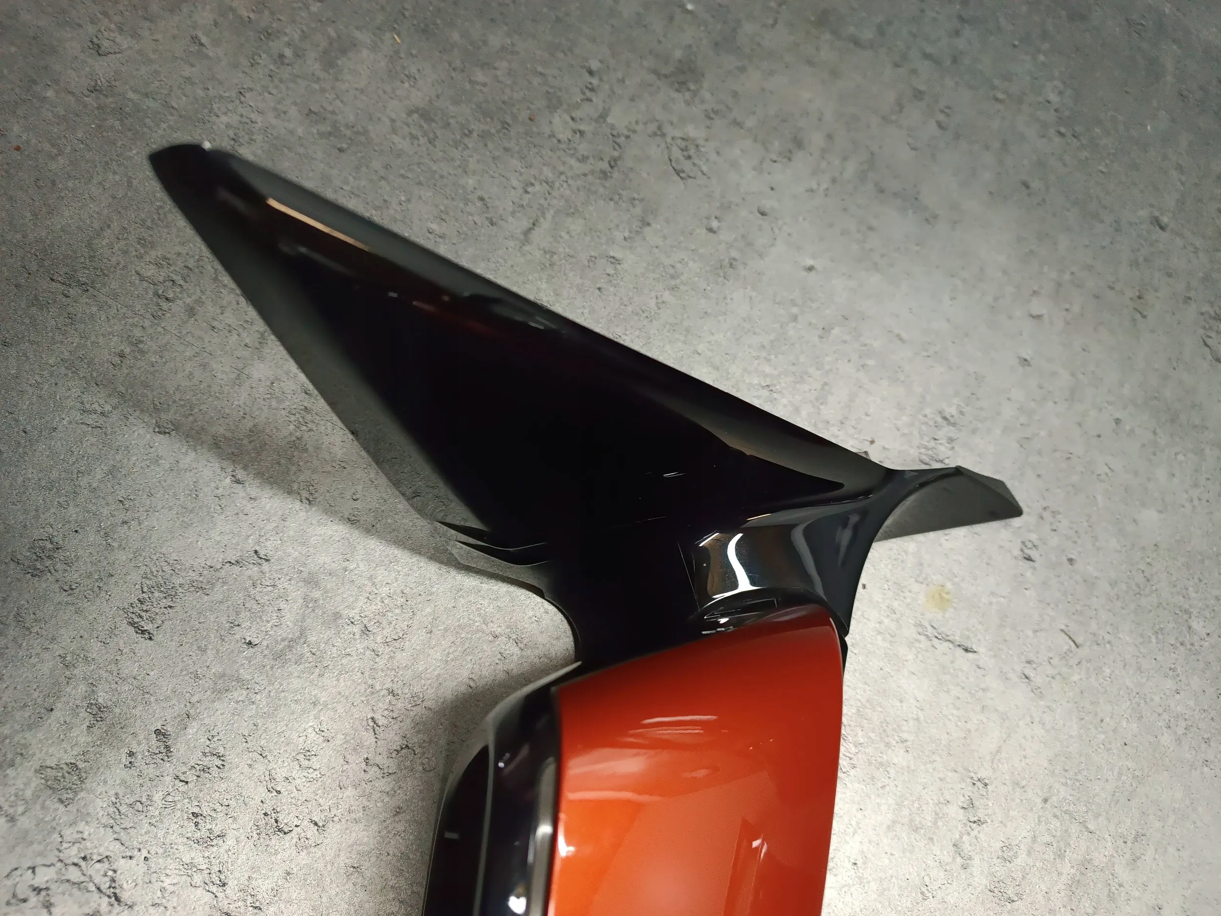 BMW 1 F20 F21 LUSTERKO PRAWE 6PIN MPAKIET Strona zabudowy prawa