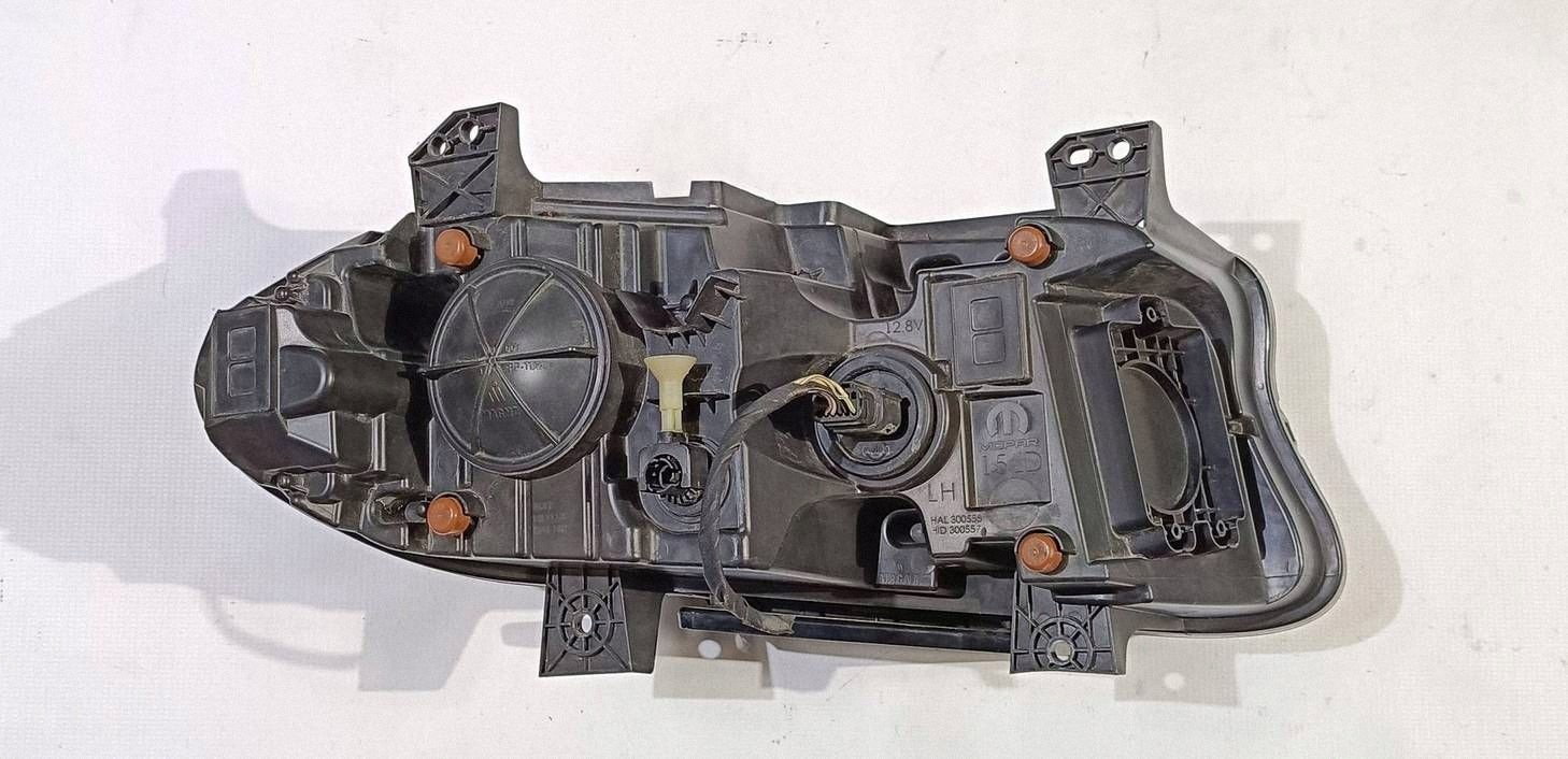 Licht vorne vorne links Nebelscheinwerfer Original Dodge Charger 2015