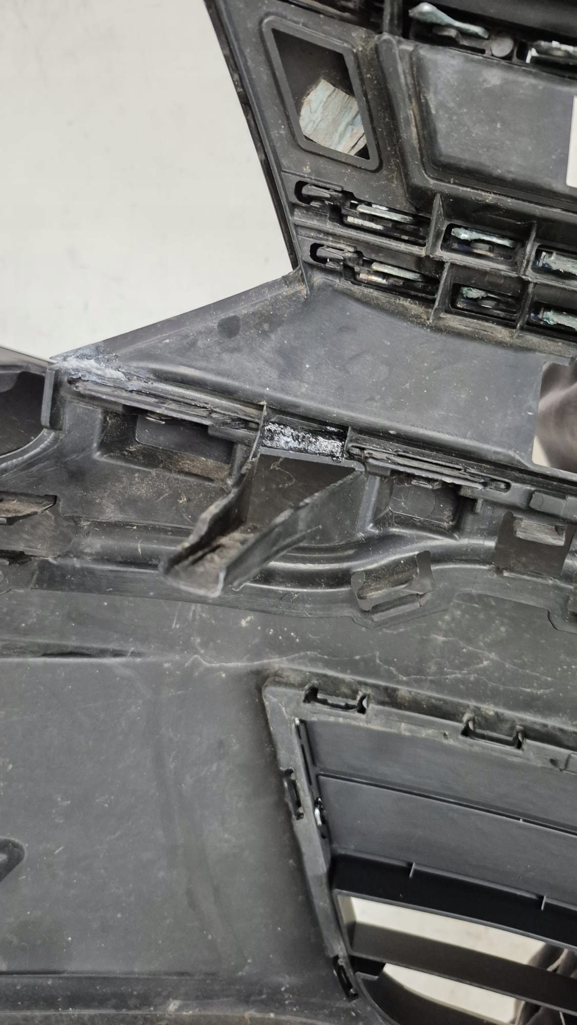 VW TIGUAN and 1 LIFT 11-16 bumper front front washer PDC