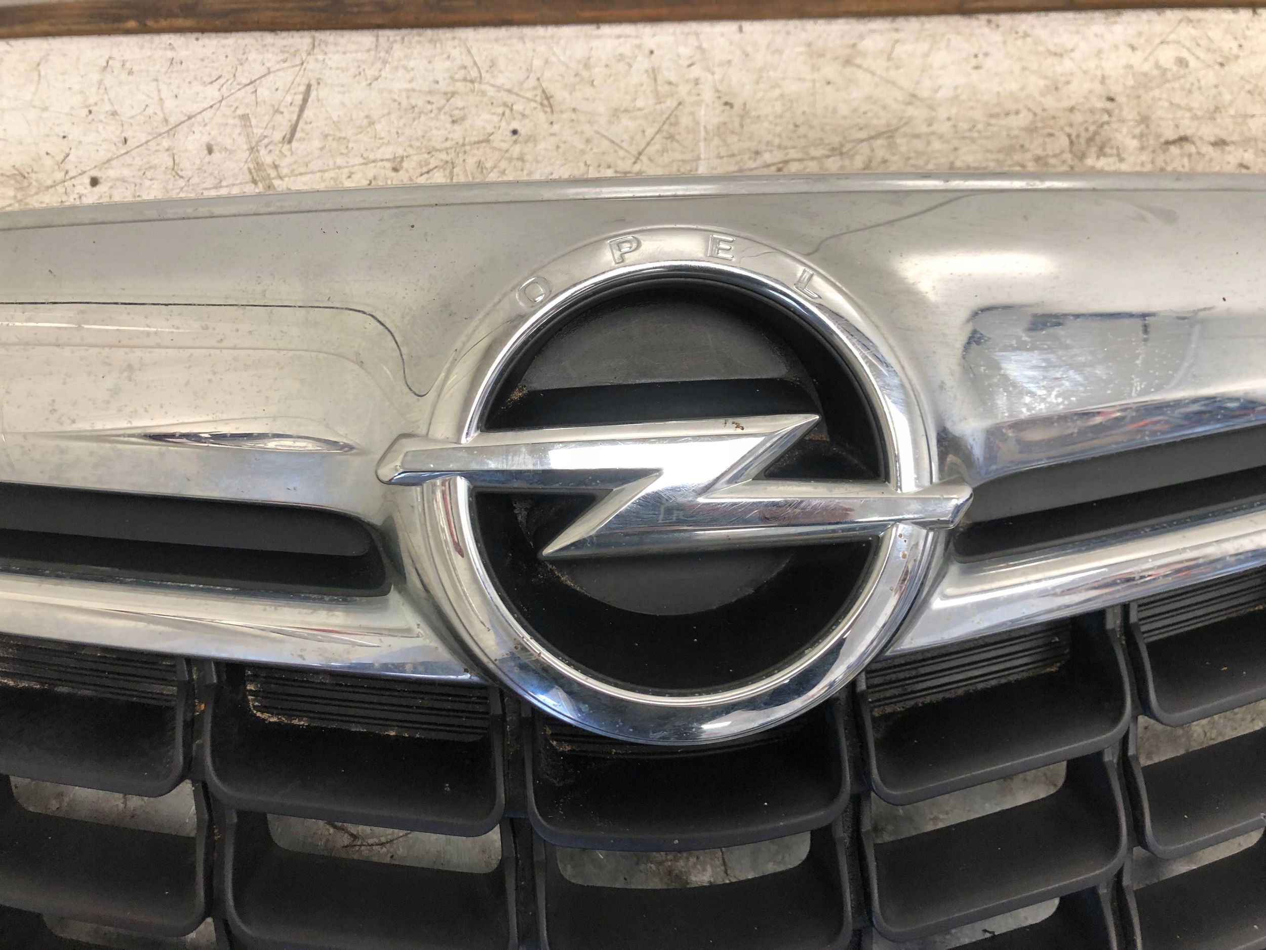 Grill Grill OPEL MOKKA A 95391779