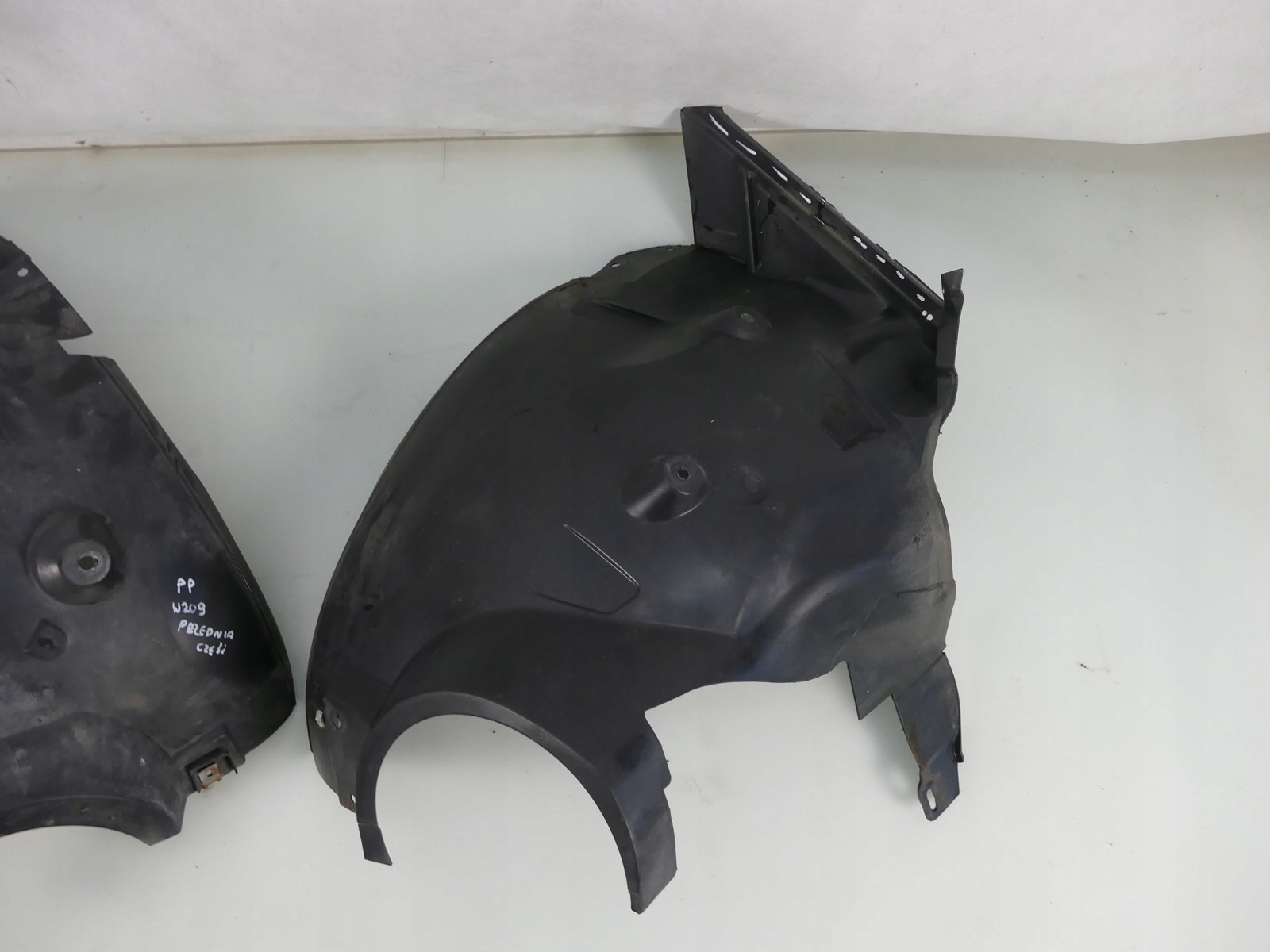 MERCEDES CLK A209 C209 LIFT AMG mudguard 2 CZESCI PP