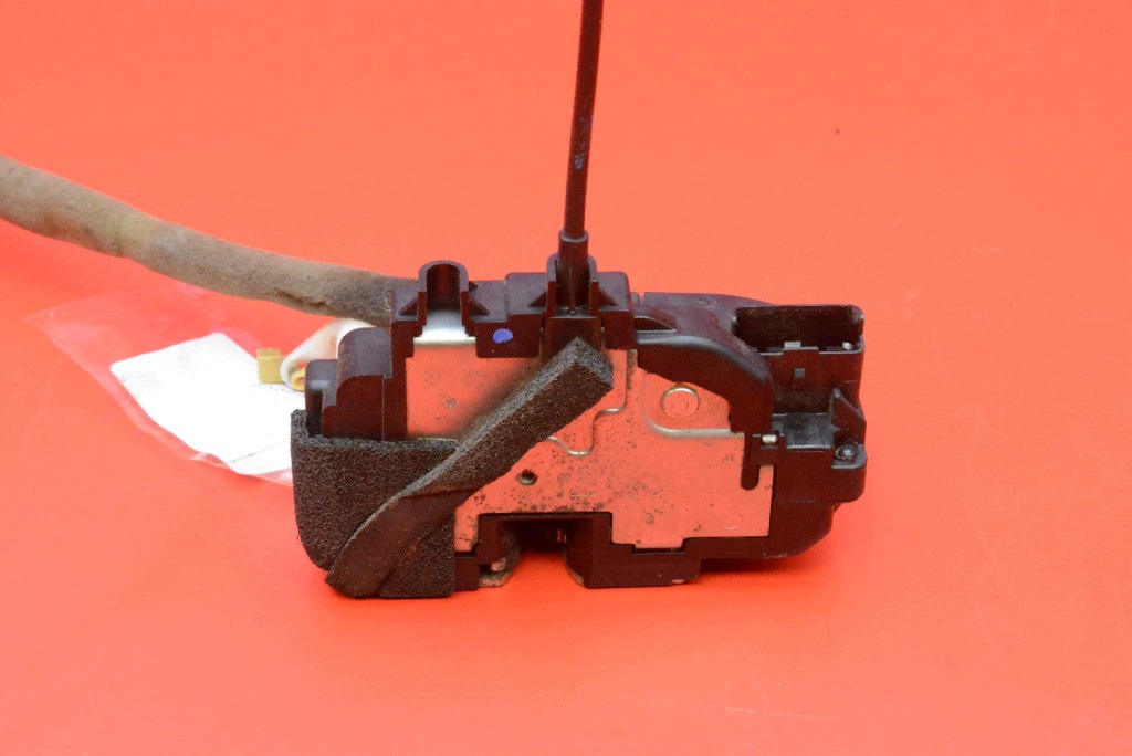 lock door left front front EU P32M RENAULT KOLEOS 1 and 08-11