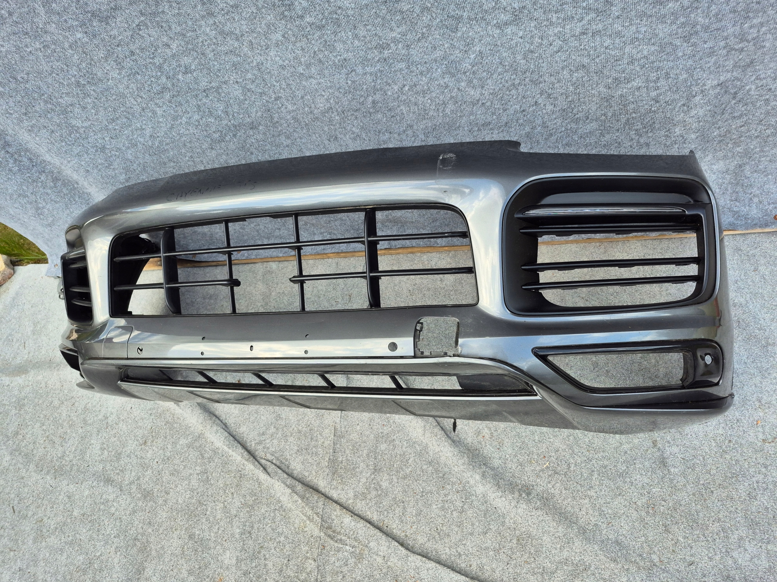 PORSCHE CAYENNE 9Y0 GTS SPORT DESIGN ZDERZAK PRZÓD Producent części Porsche OE