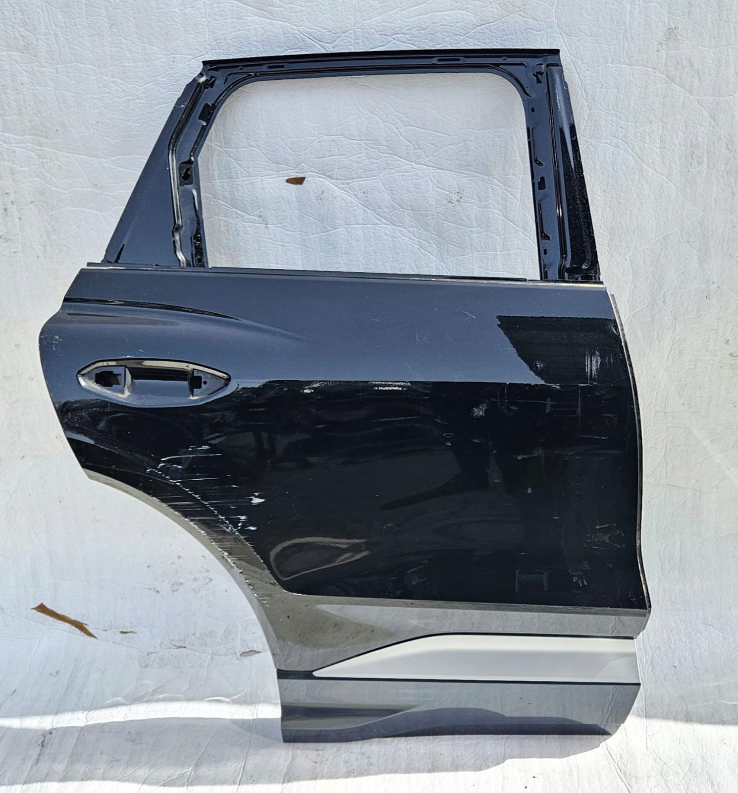 AUDI Q4 Е-ТРОН ДВЕРІ ПРАВИЙ ЗАД. ЗАДНЄ