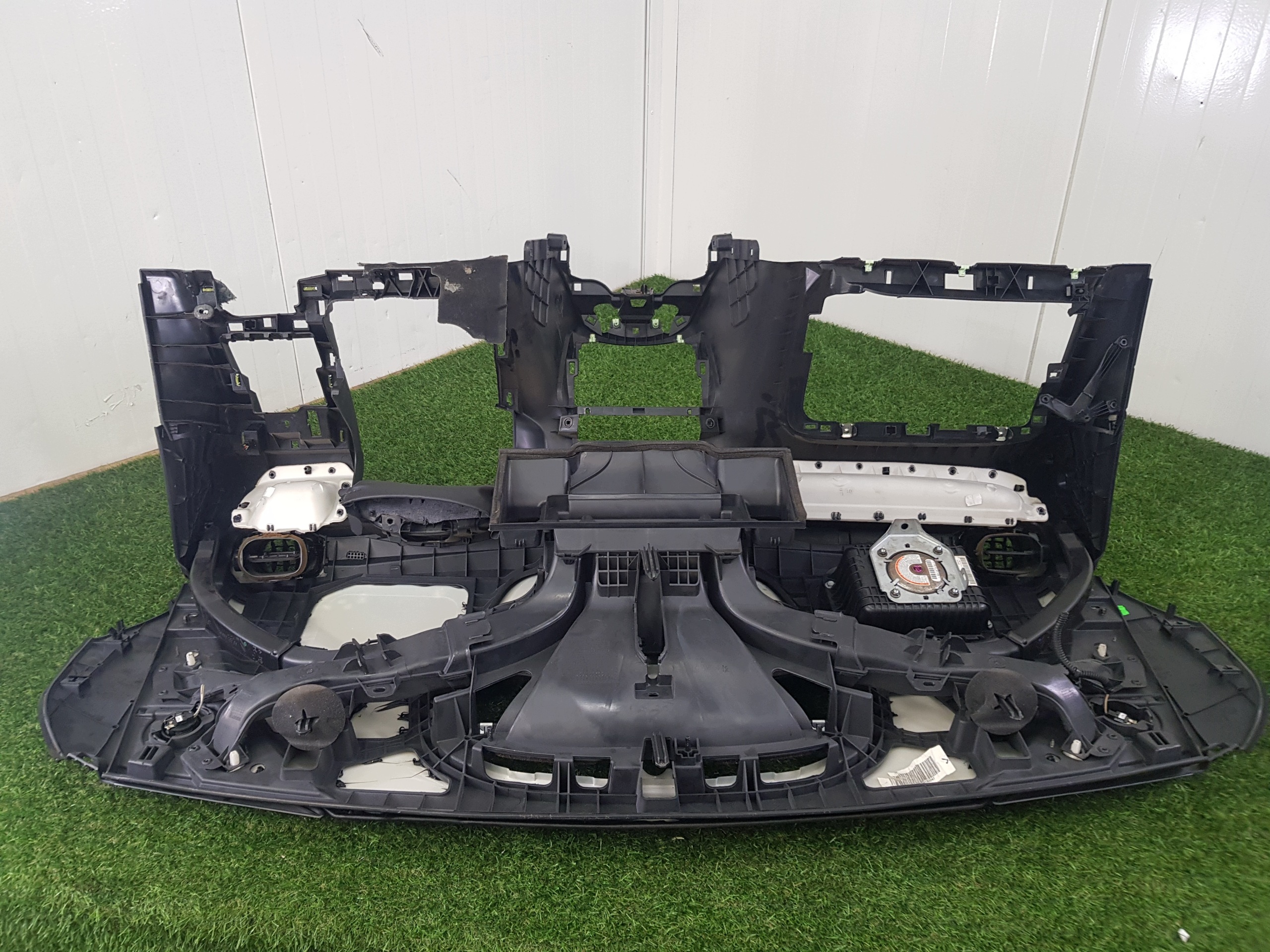 dashboard instrument panel + airbags + tension belts CITROEN C3 PICASSO 2010