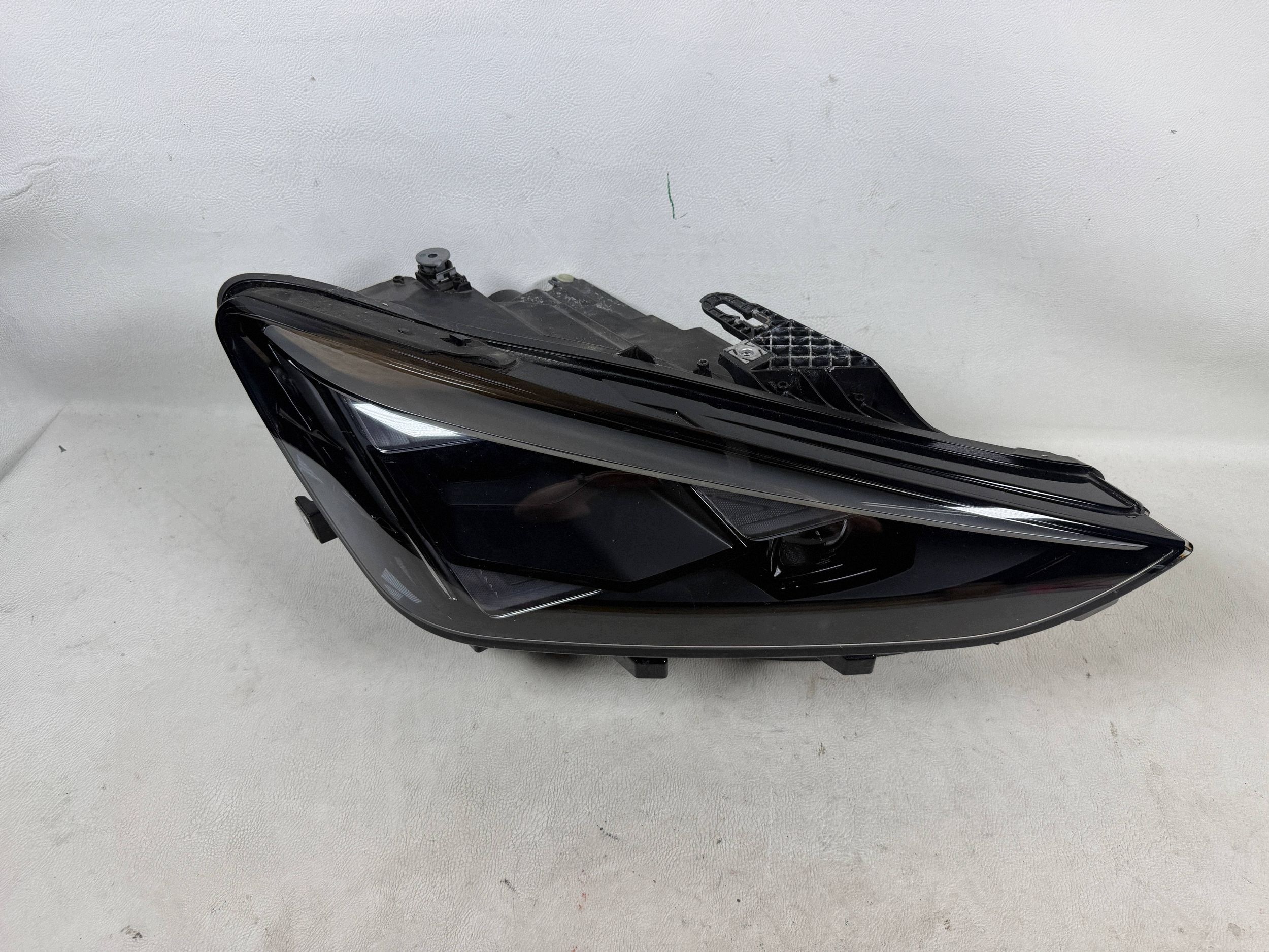 Seat Leon 4 IV Lift 24- light full led right front front