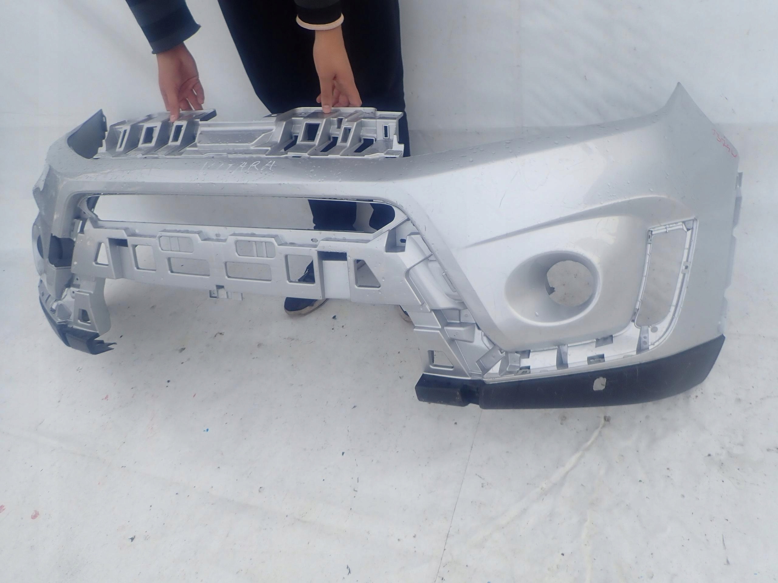 SUZUKI VITARA II 2 LIFT 18- bumper front PDC