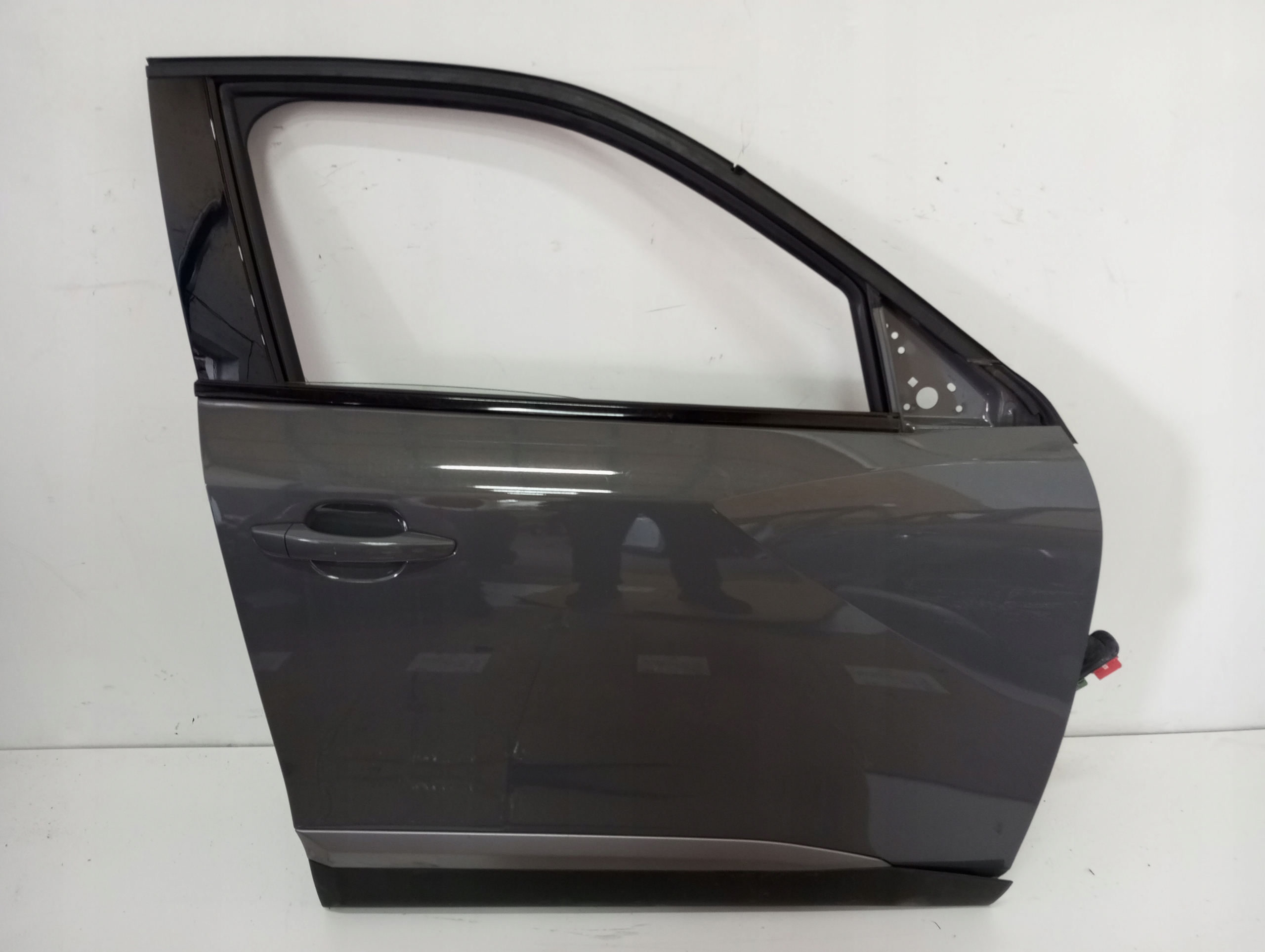 door right front PEUGEOT 2008 II 24R damag.