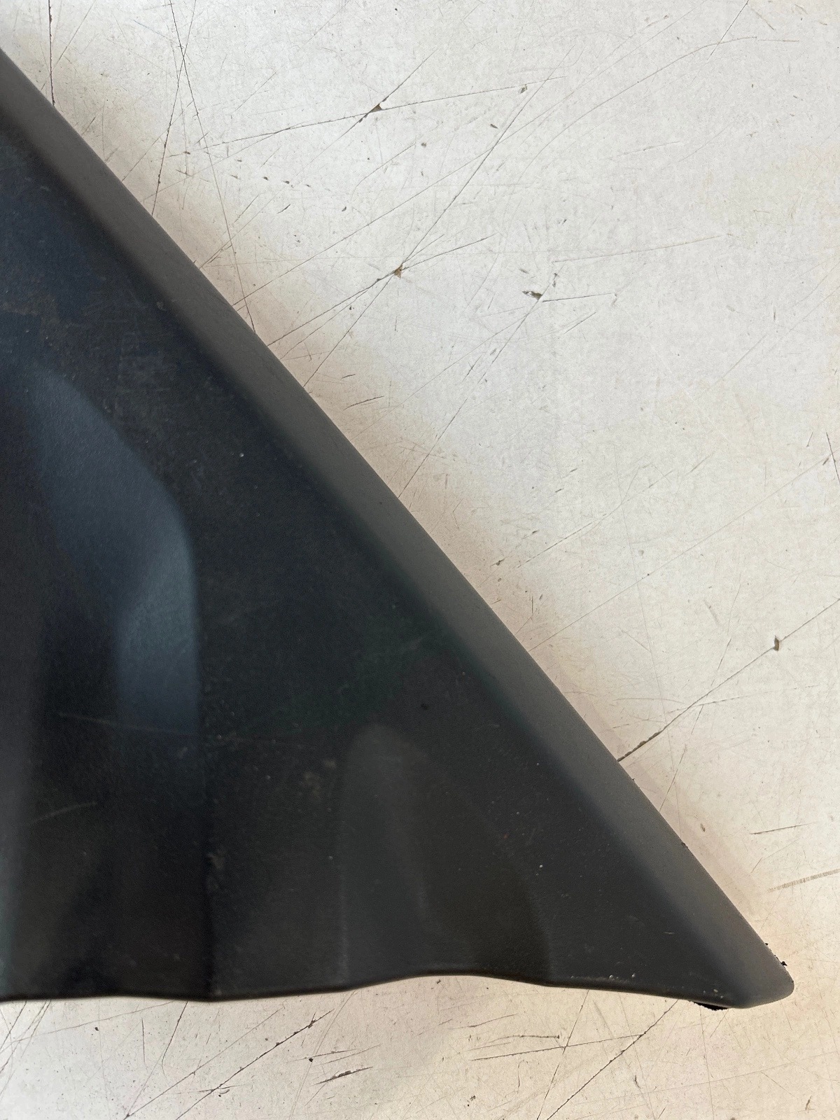 spoiler trojkat covering mirrors left front Ford Transit MK8