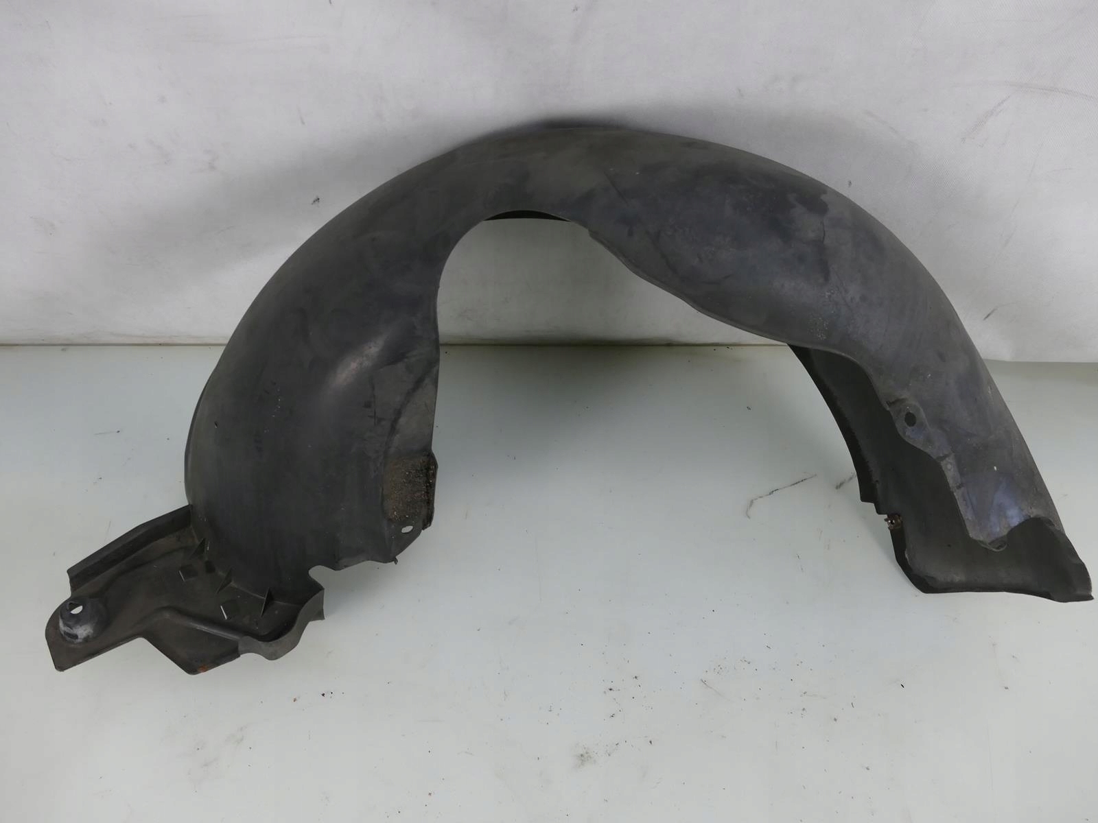 MERCEDES S W220 mudguard left rear part left rear.