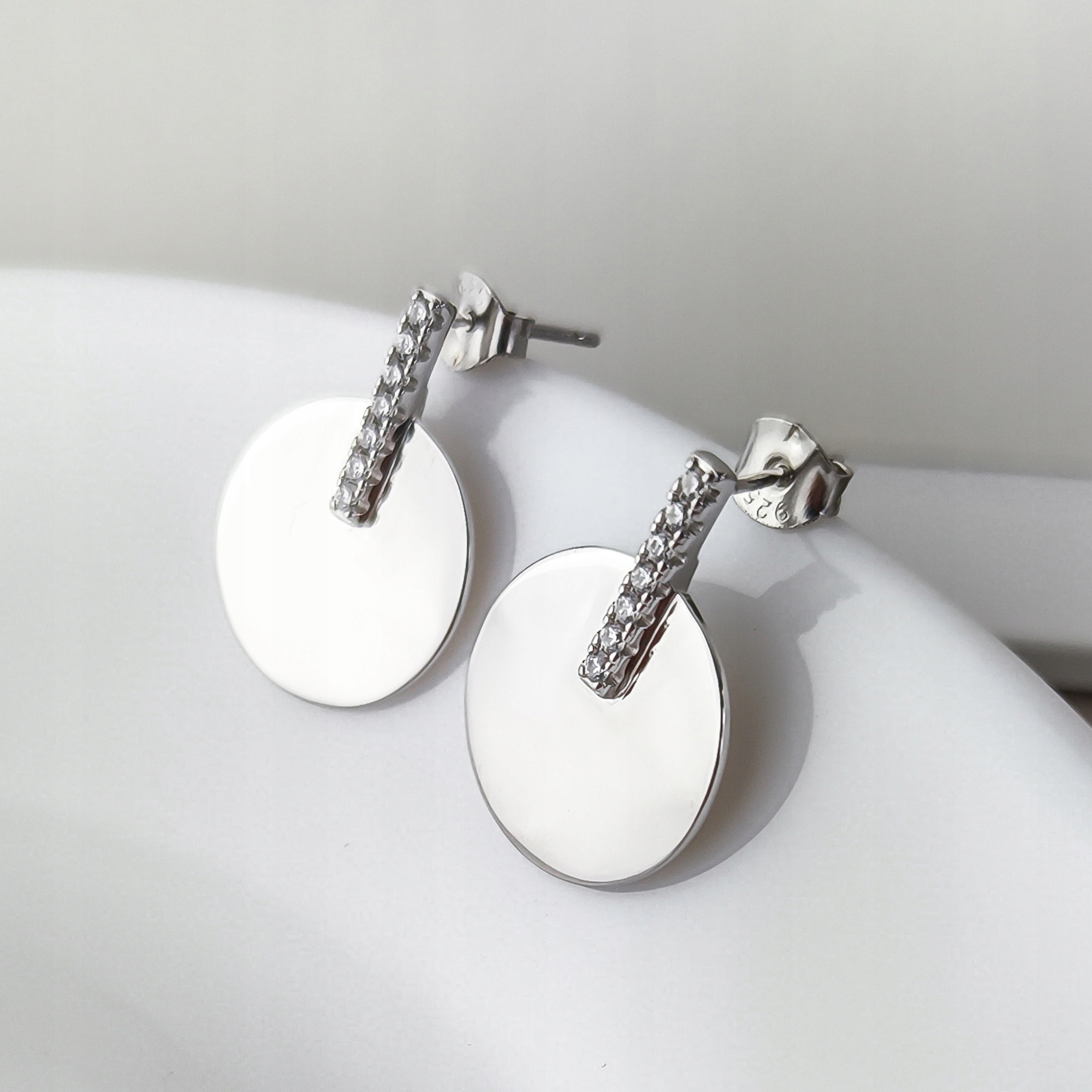 Stříbrné kruhové náušnice s kubickou zirkonií ryzost 925