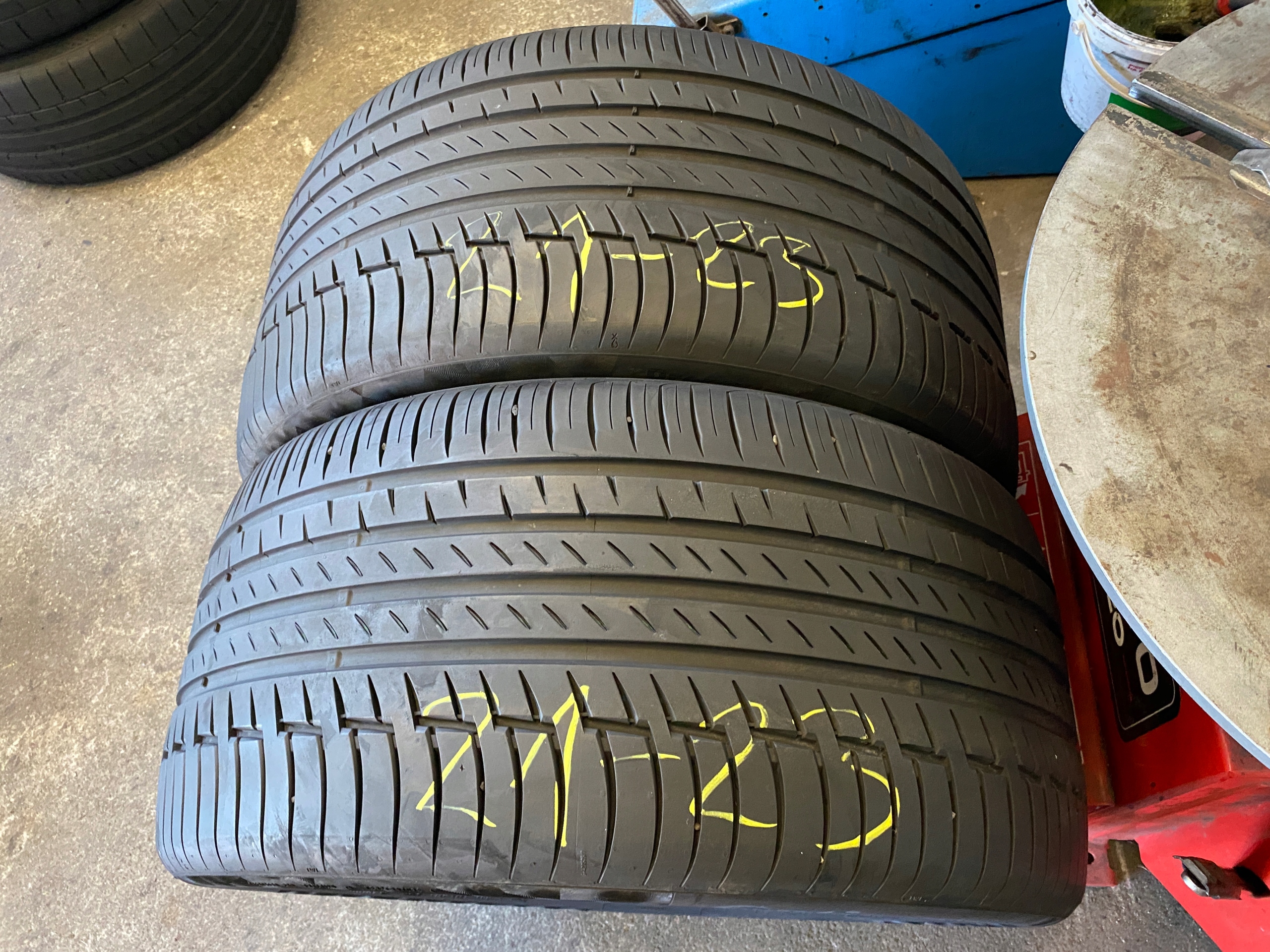 2 tyres summer 315/35R21 Continental PremiumContact 6 run flat