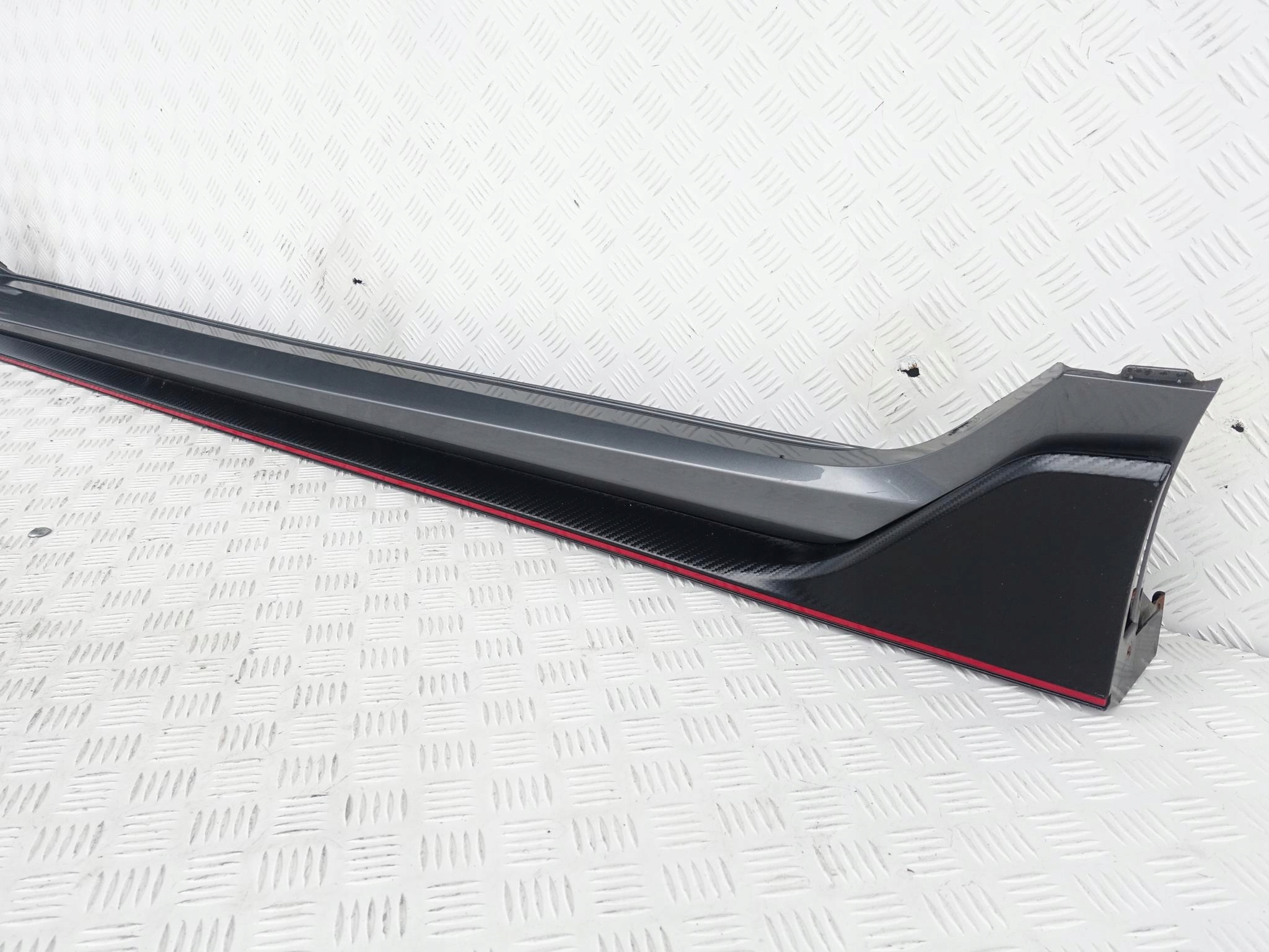 HONDA CIVIC X 10 17- TYPE R PRÓG LEWY LISTWA Typ samochodu 4x4/SUV Samochody osobowe