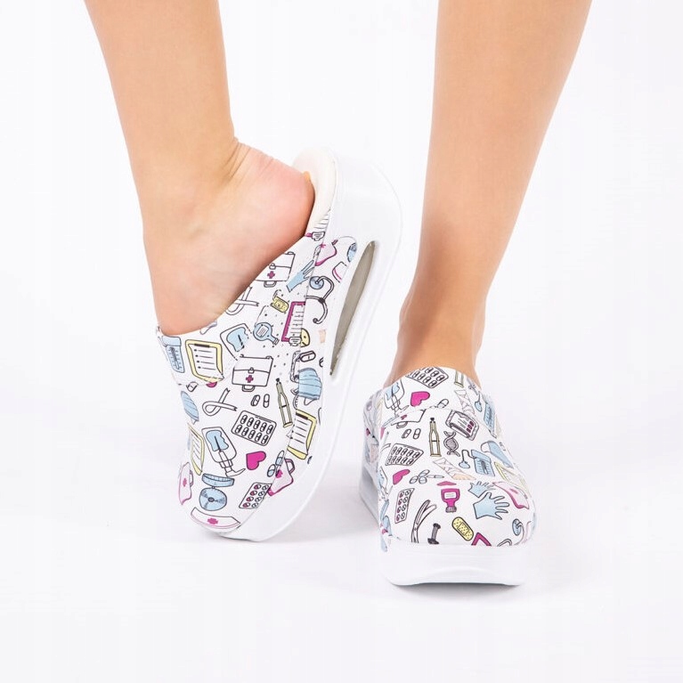 Buty medyczne klapki Air Clogs obuwie chodaki ze wzorem medycyna 38