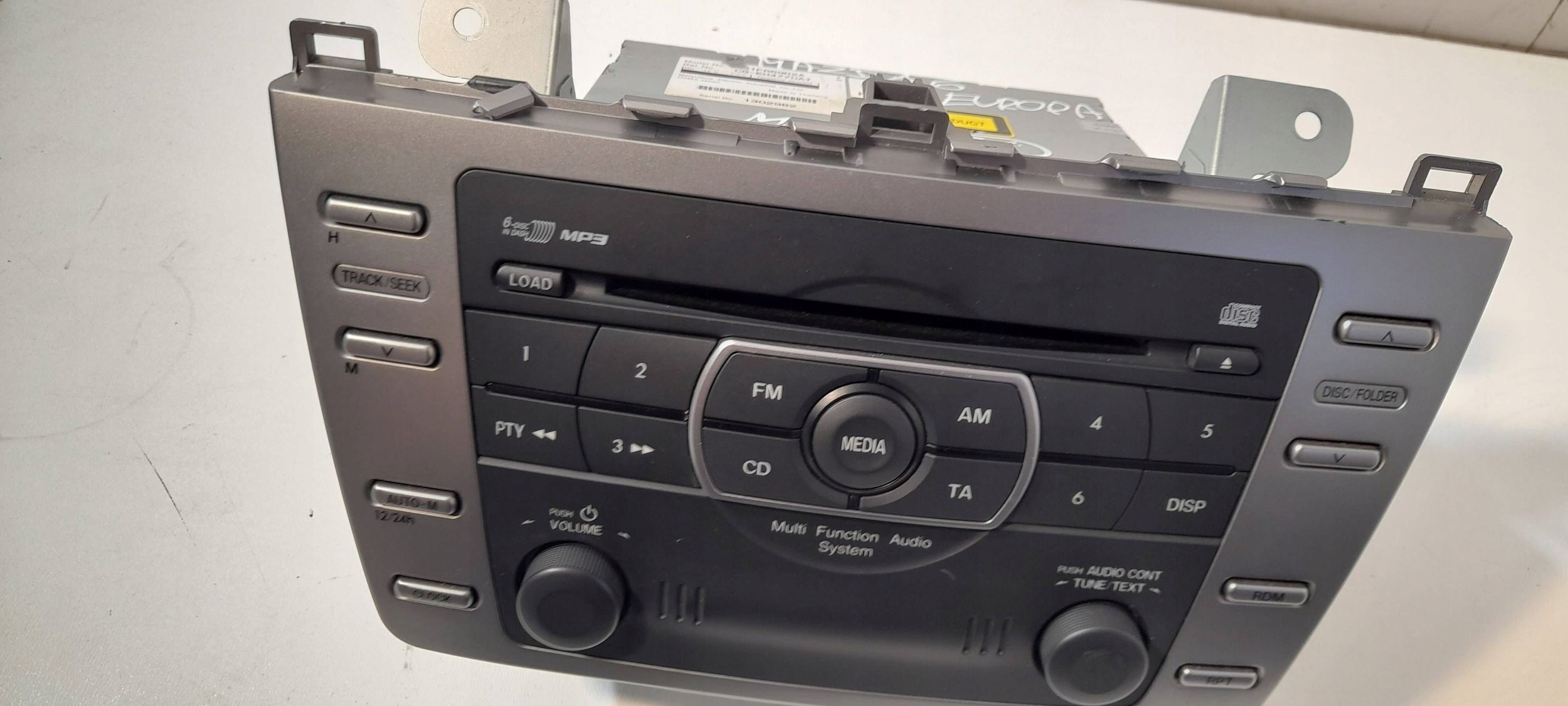 Mazda 6 Panel / Radio CD/DVD/GPS CQEM4770AT (R536)