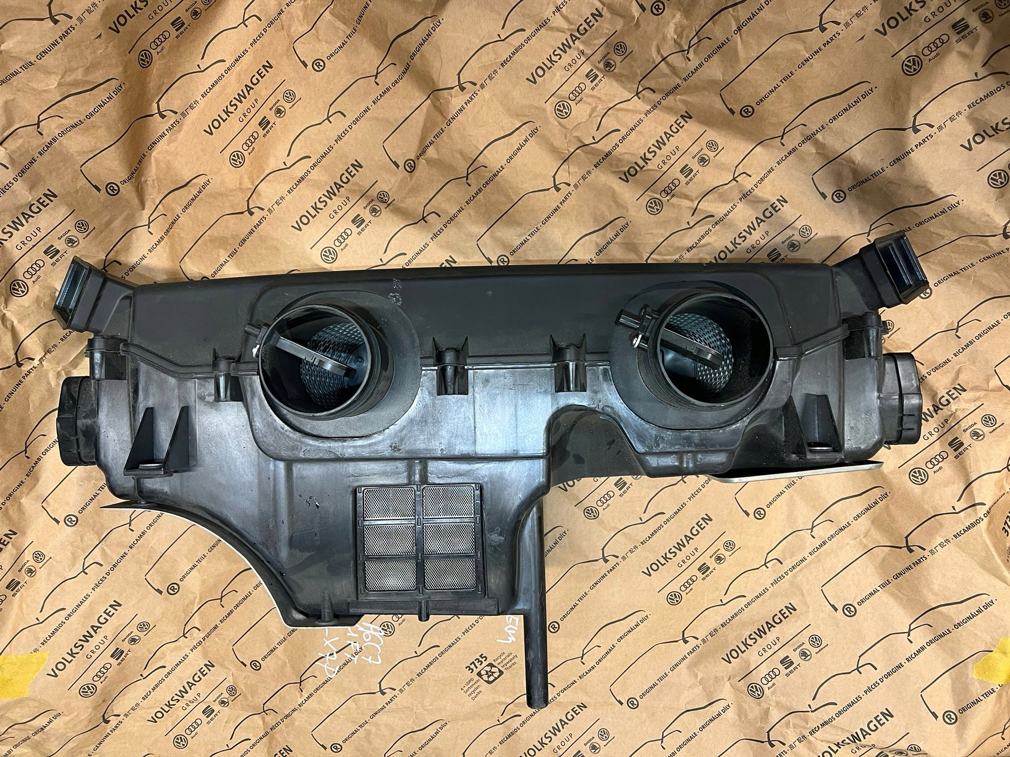 корпус салонного фильтра Воздух lamborghini GALLARDO LP56