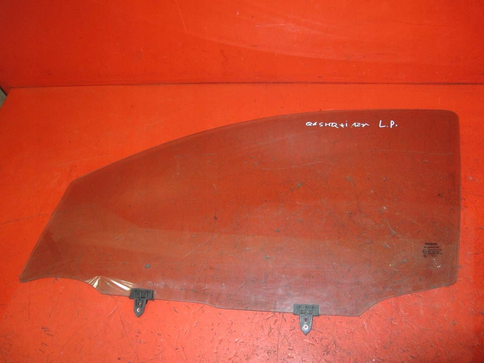 NISSAN QASHQAI and 1 J10 window door left front front 2011 ROK