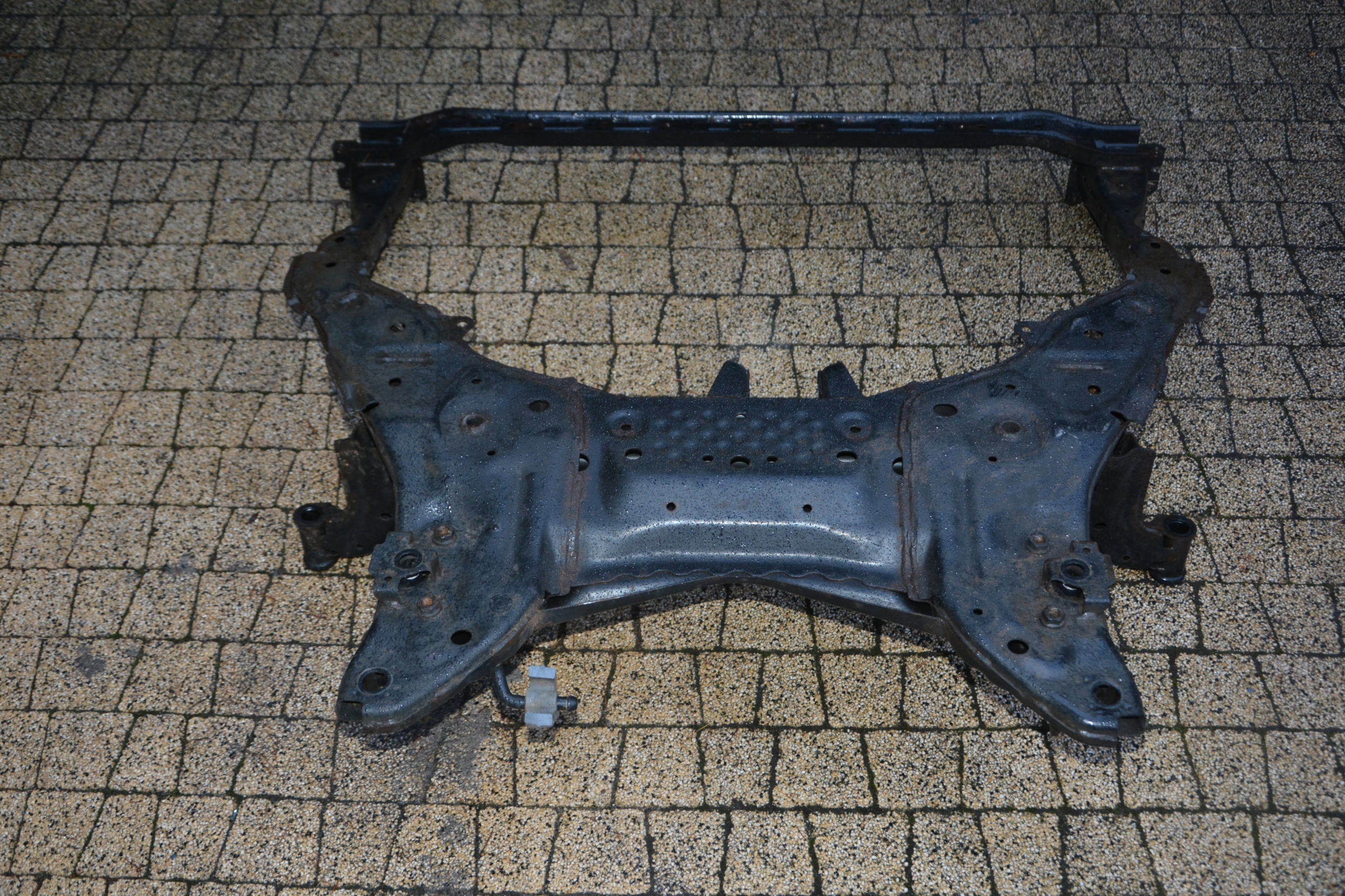 BELKA ZAWIESZENIA PRZEDNIA MAZDA 6 VI GJ KOMBI Typ samochodu Samochody osobowe