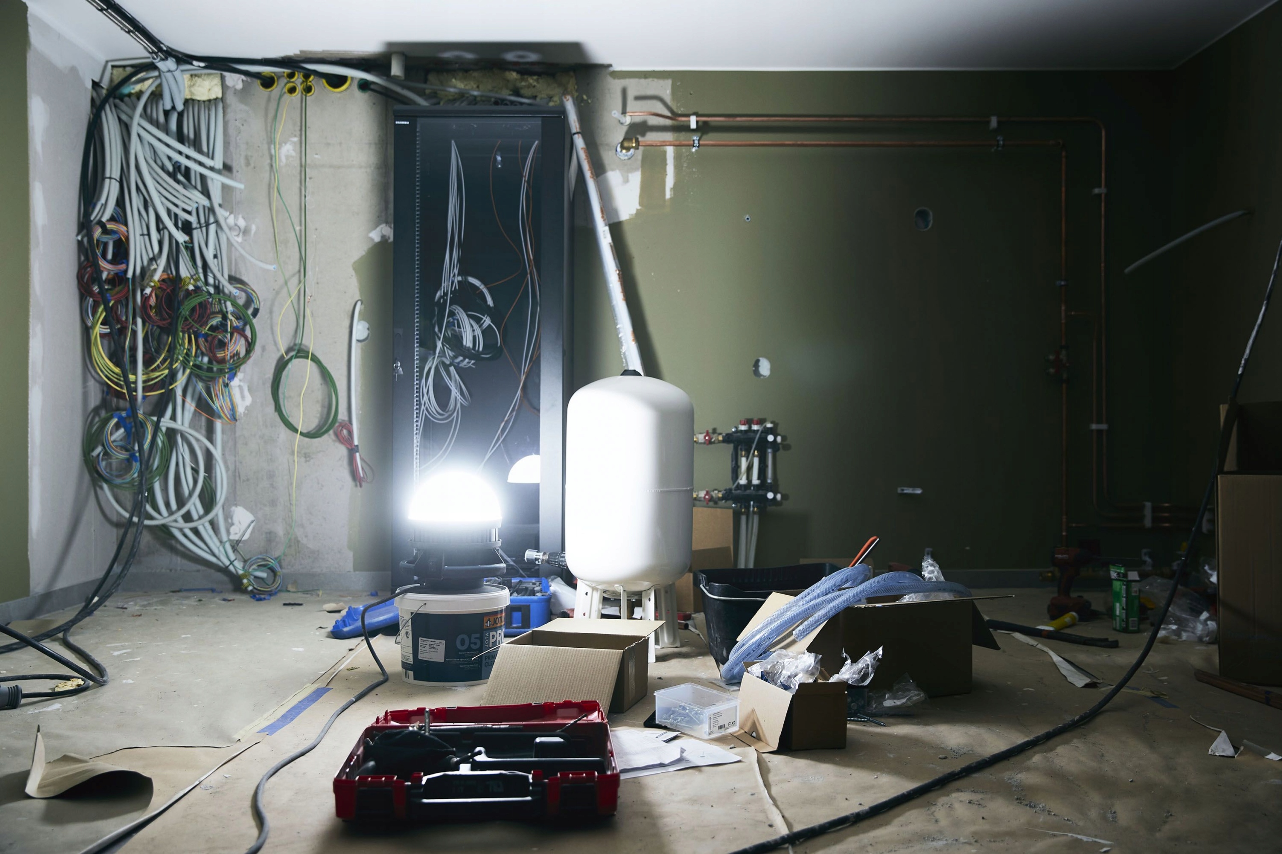 MARELD LAMPA ROBOCZA SHINE 8500 APP APLIKACJA Moc znamionowa 100 W