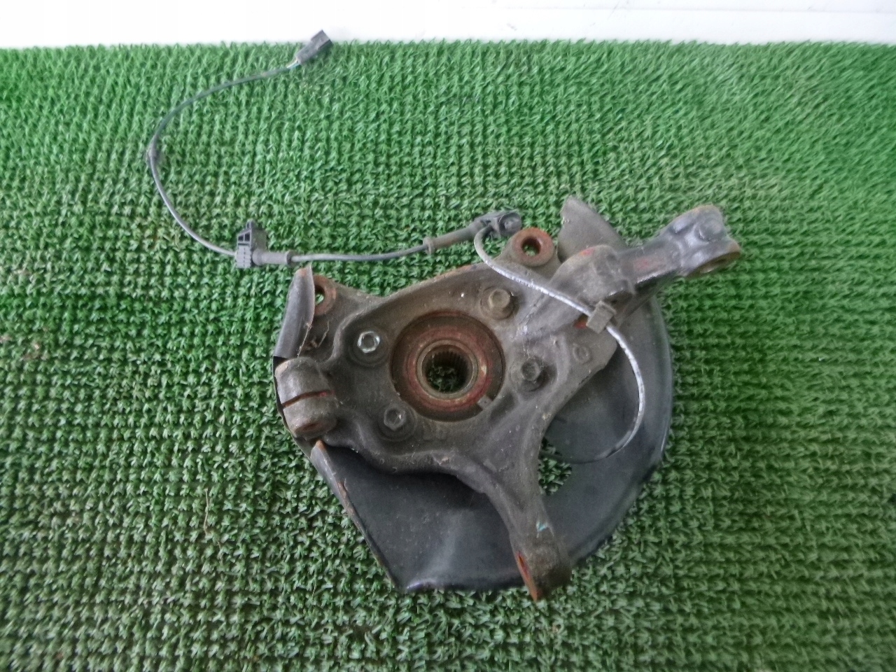 MAZDA 6 GJ 2013- 2.2 SH01 otoč čepu pravá