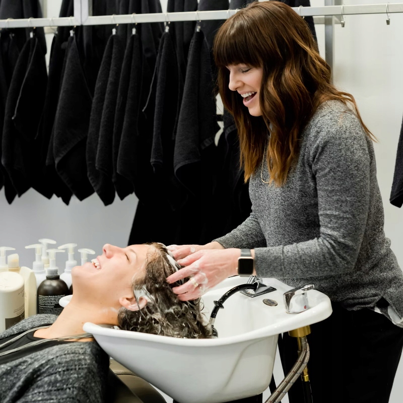 RĘCZNIK FRYZJERSKI AIRLAID MEDYCZNY CELULOZOWY ROLKA KOSMETYCZNA 26CM 80M Kod producenta 5903933700595