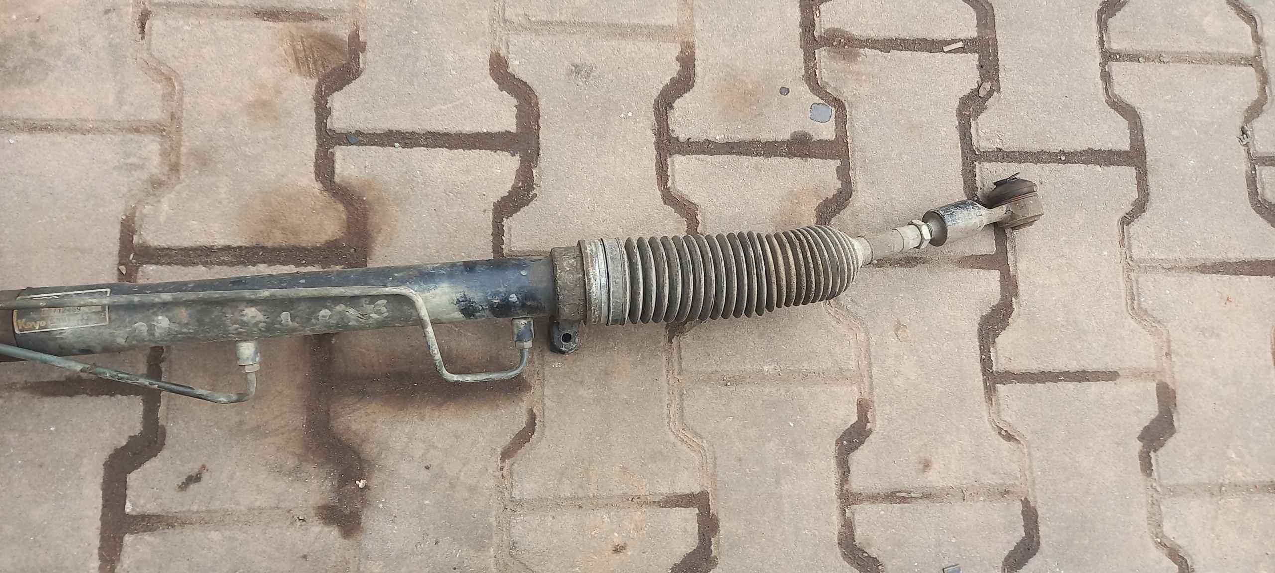 Рулевая рейка A4 B5 1.6b седан 98R 8D1422065J